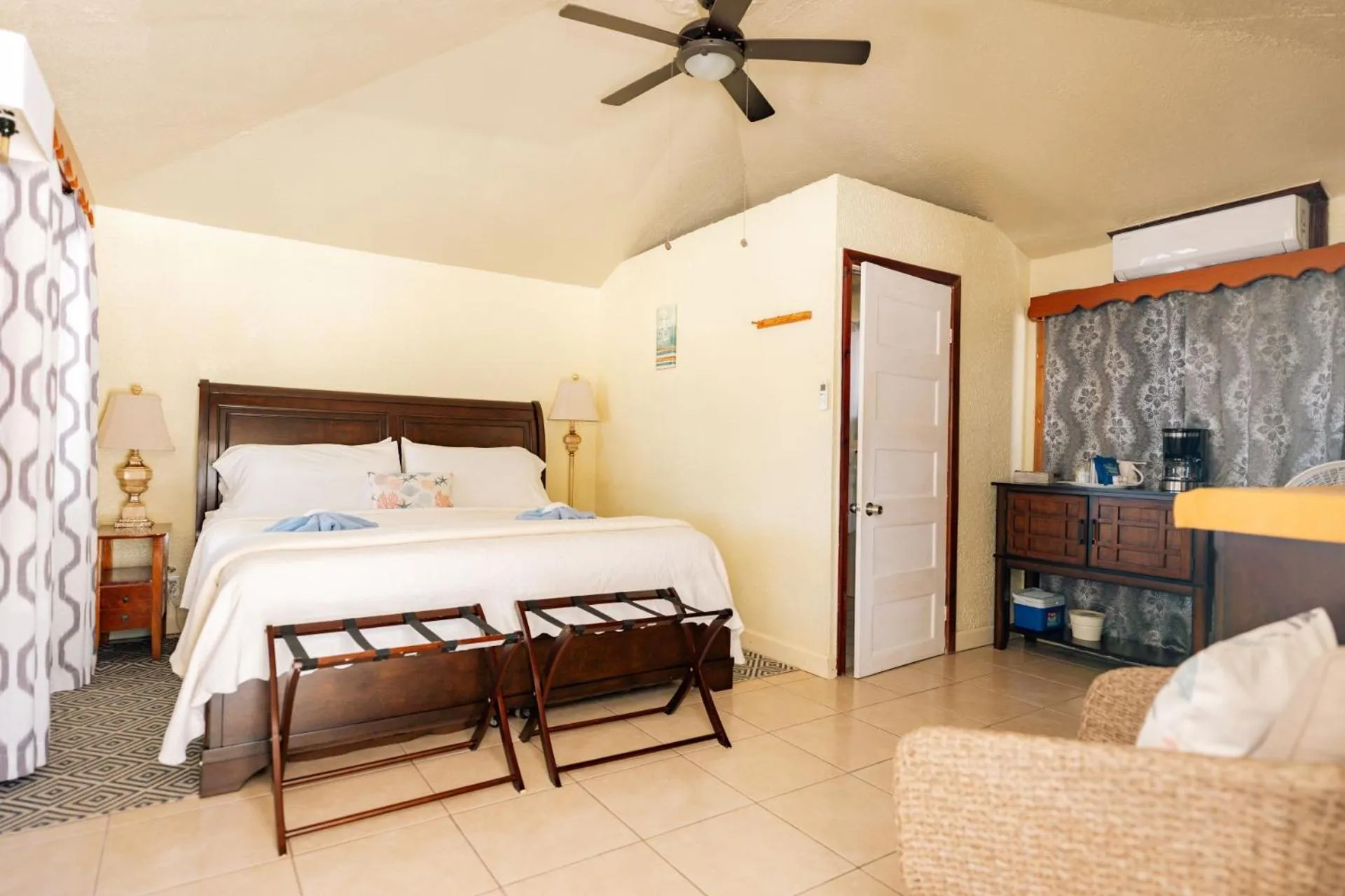 Bed in Blue Marlin Beach Resort