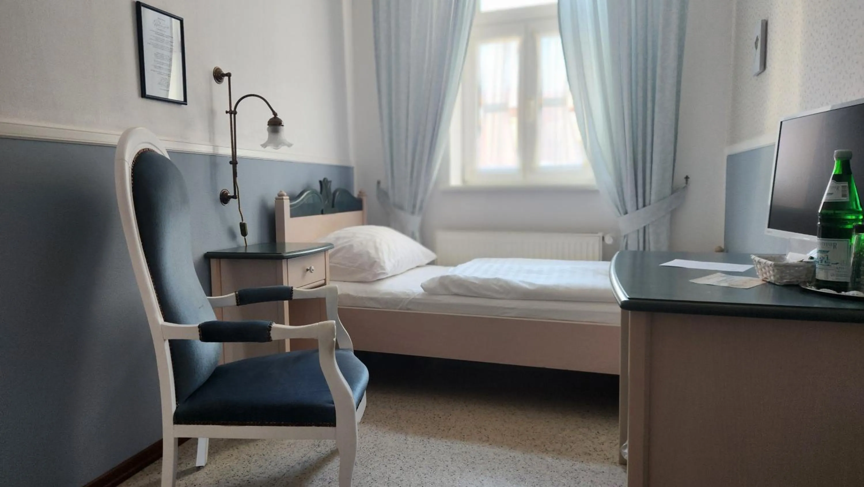 Bed in Hotel & Restaurant zur Post