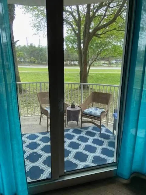 Patio in the palms of destin 2114