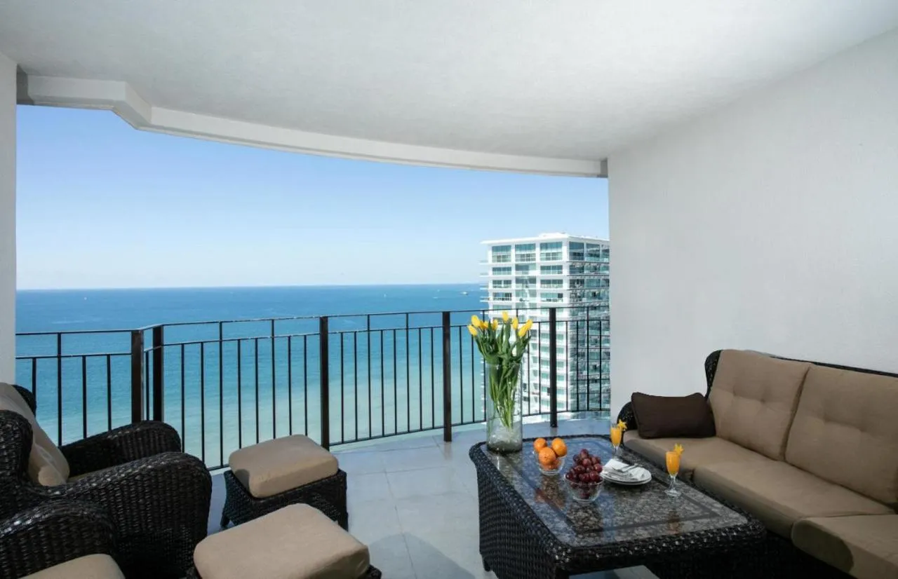 Grand Venetian Beachfront Condo