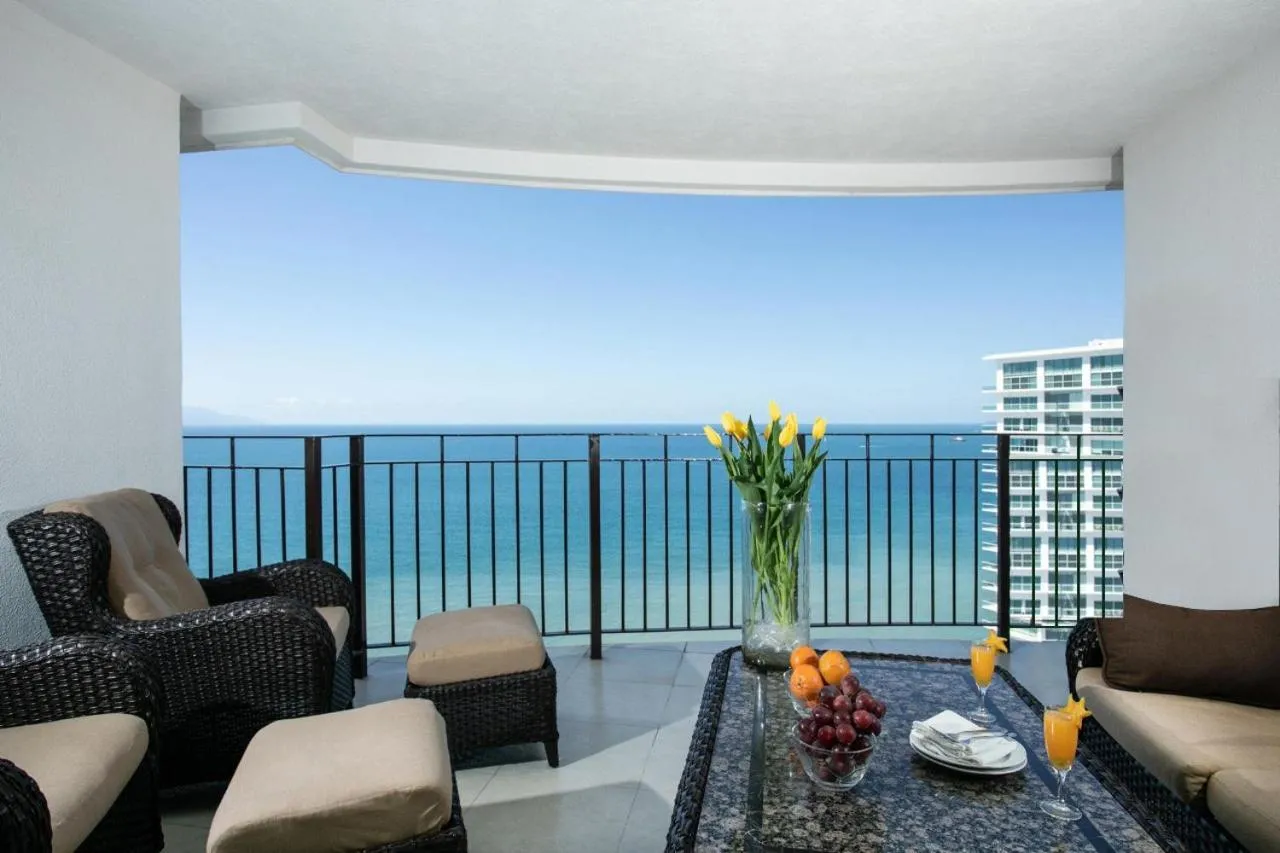 Grand Venetian Beachfront Condo