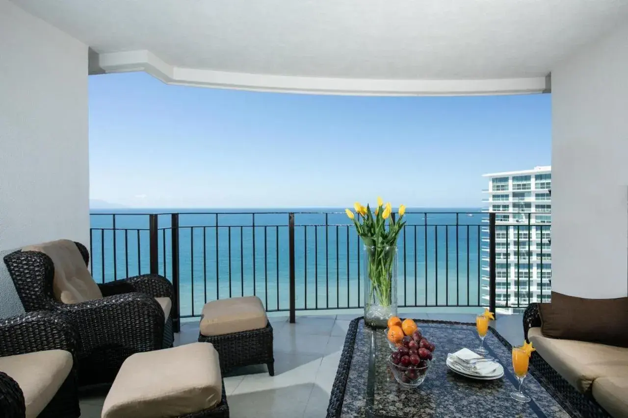 Grand Venetian Beachfront Condo Grand Venetian Beachfront Condo