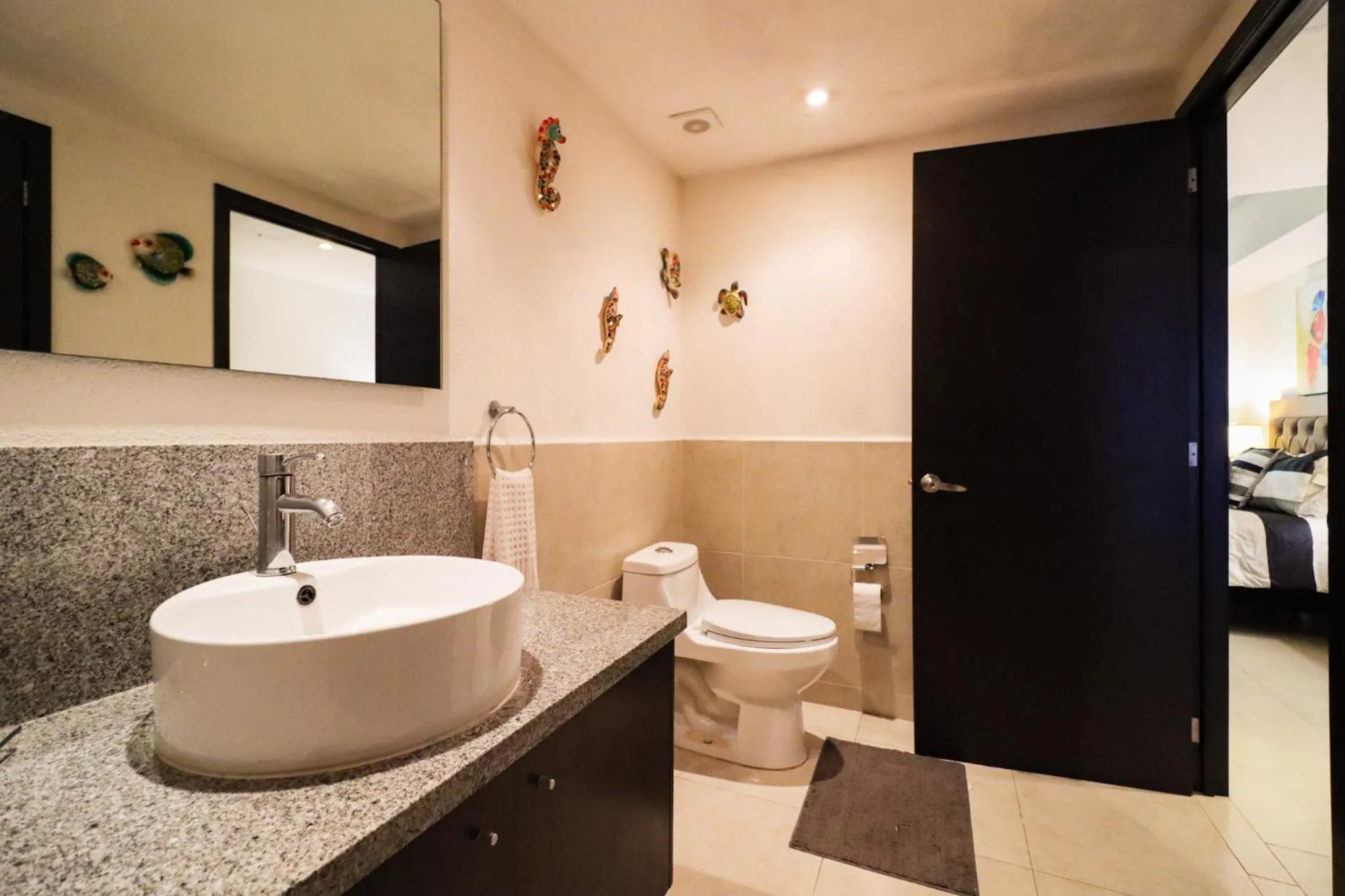 Grand Venetian Beachfront Condo