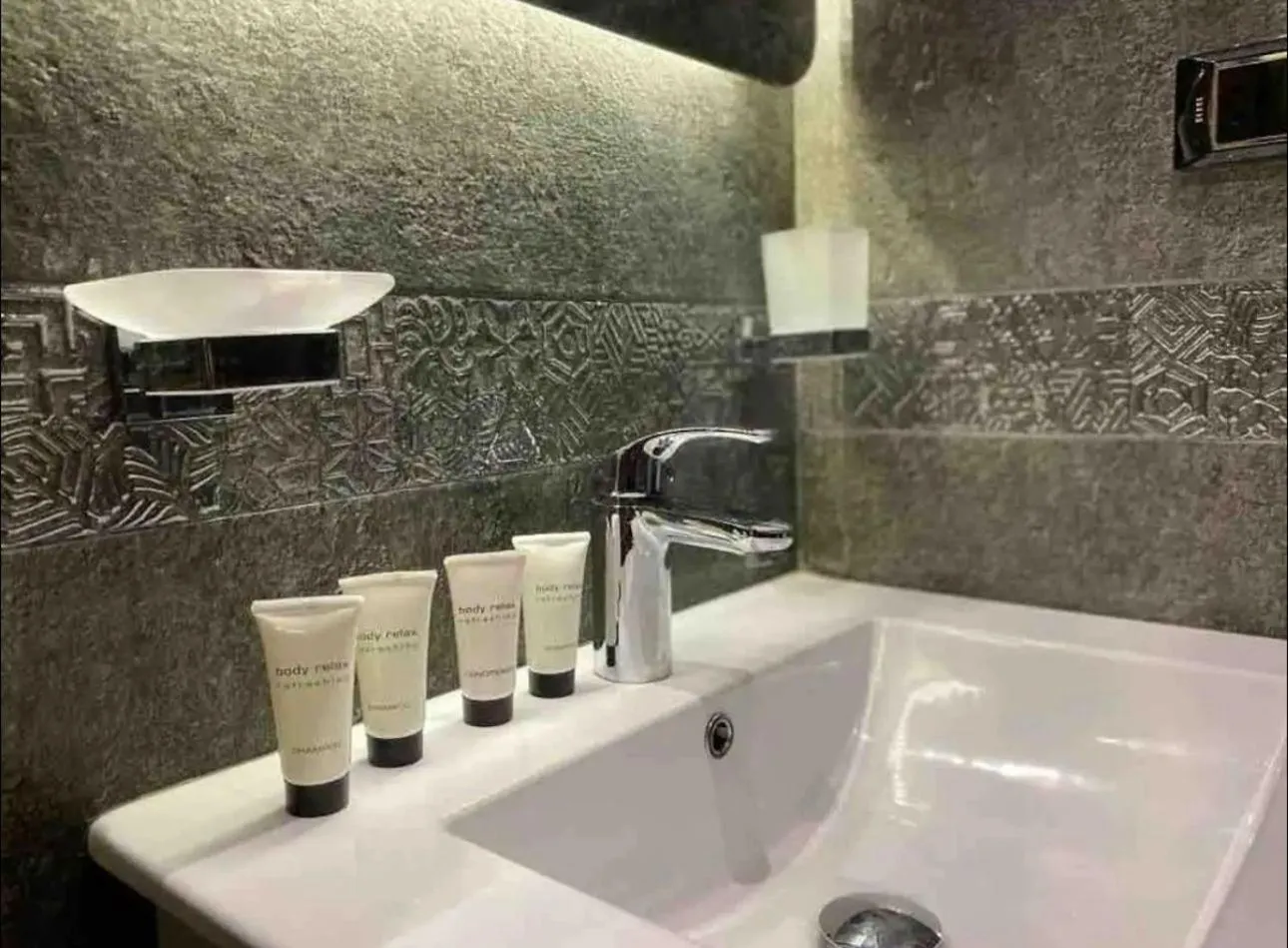 Bathroom in Elite Boutique Hotel