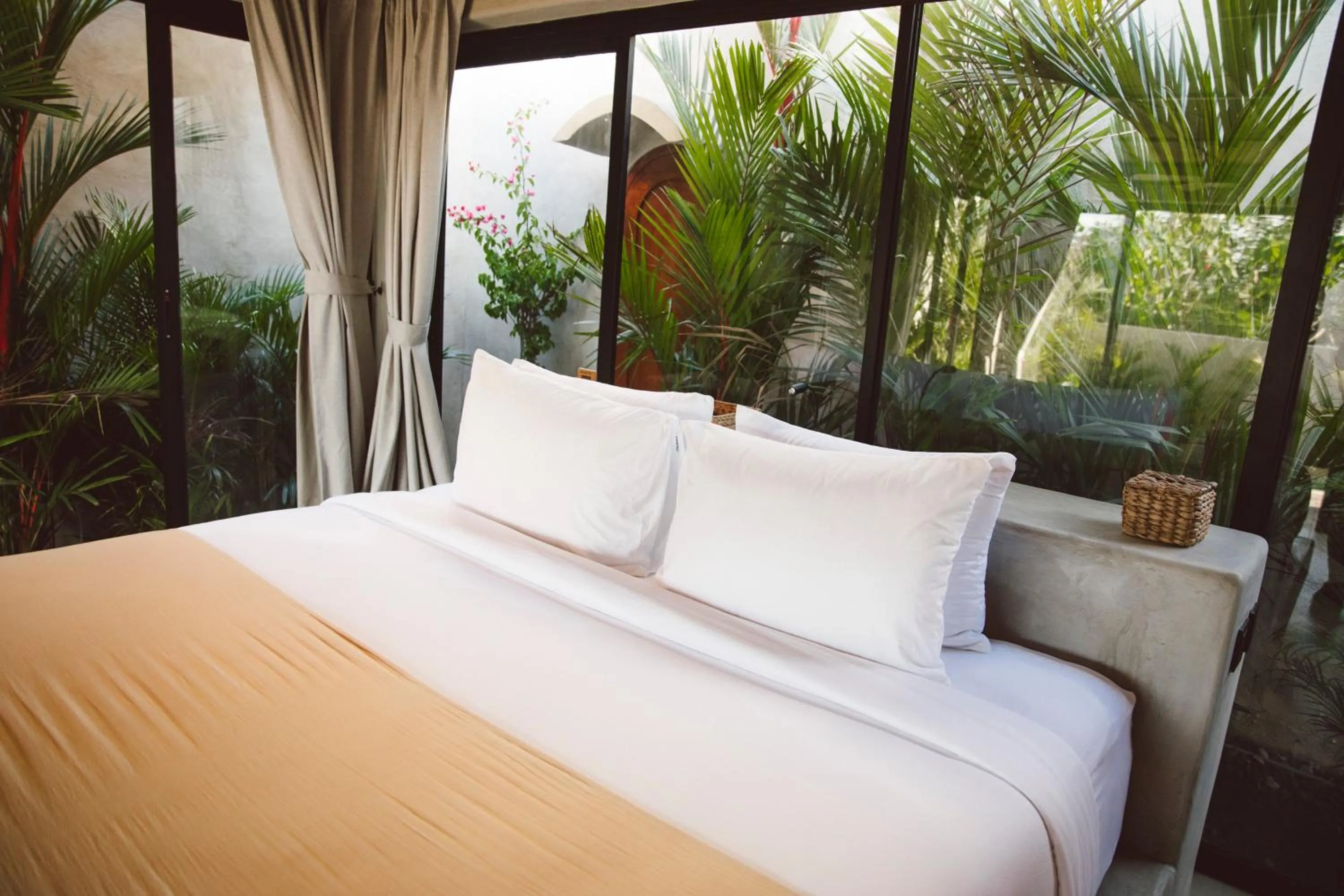 Bed in SIVANA, Hotel Boutique with ocean or garden views - Adults only