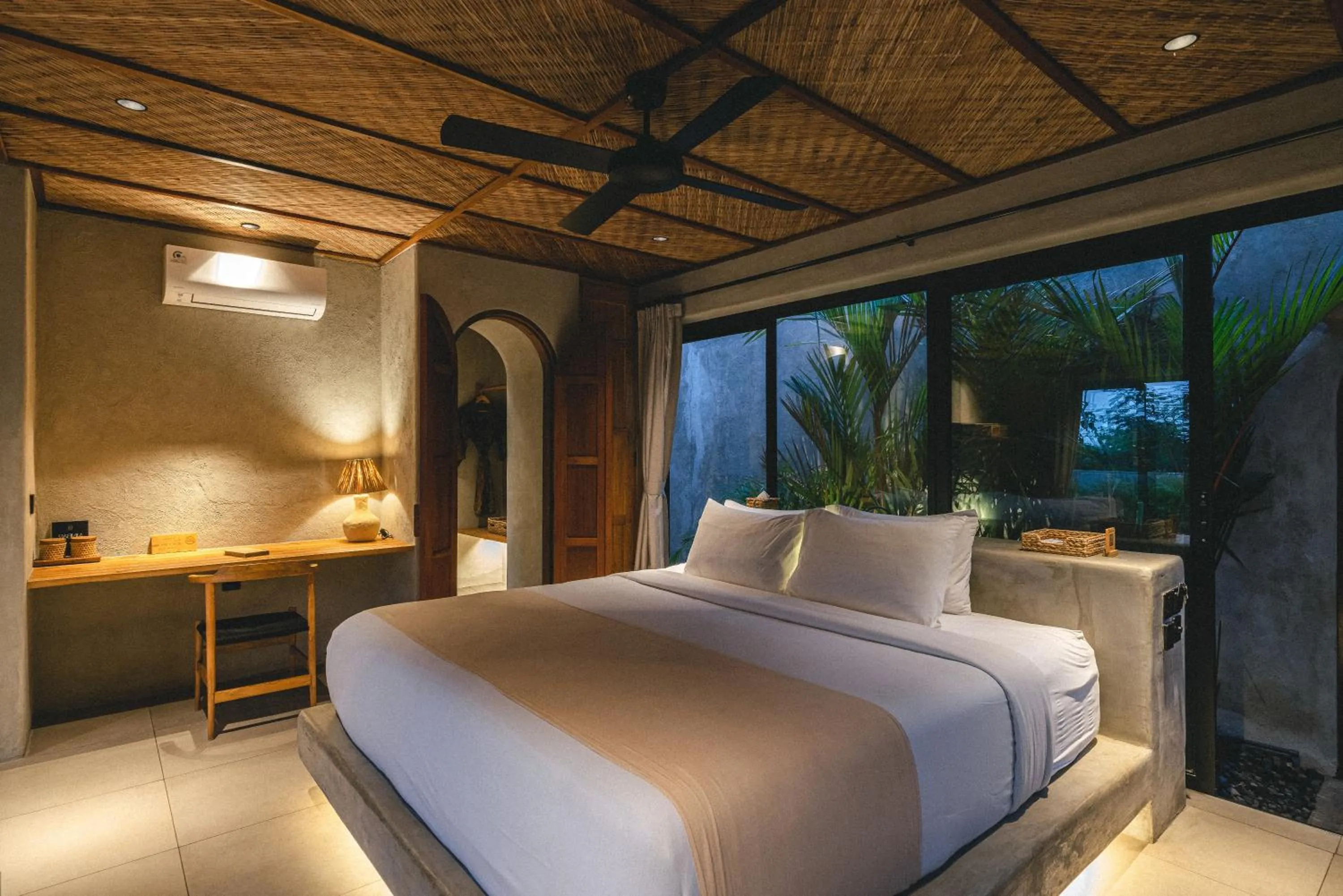 Bed in SIVANA, Hotel Boutique with ocean or garden views - Adults only