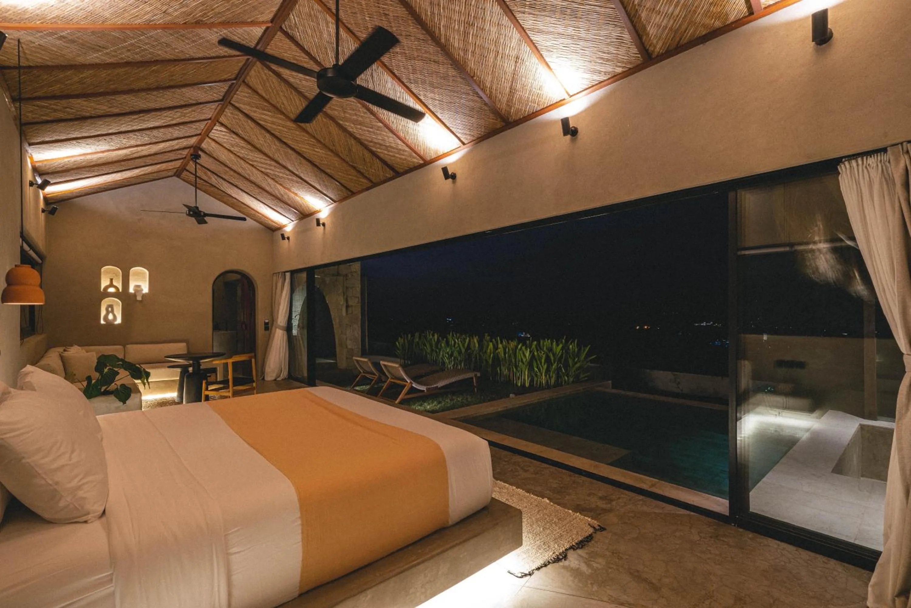Bed in SIVANA, Hotel Boutique with ocean or garden views - Adults only