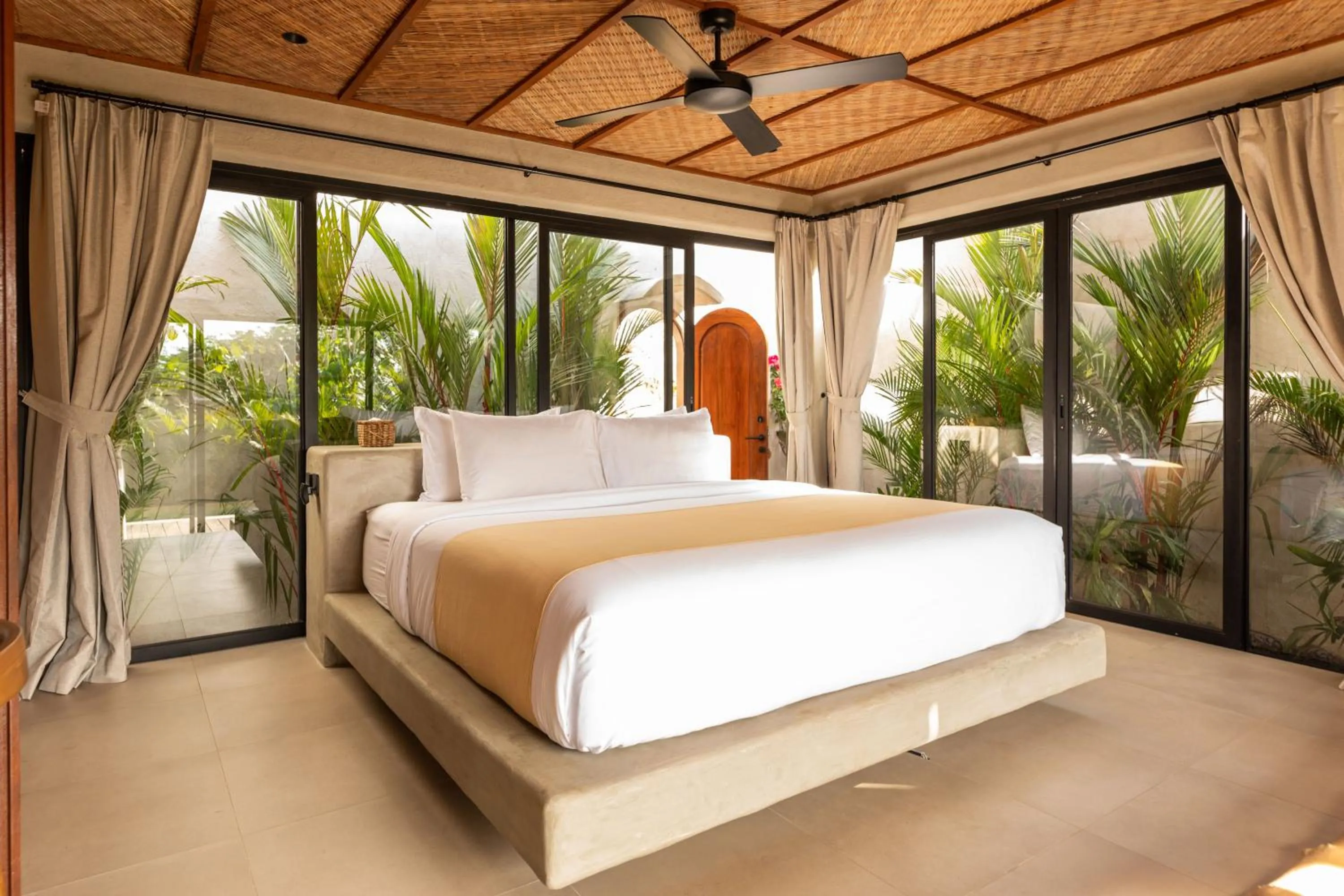 Bed in SIVANA, Hotel Boutique with ocean or garden views - Adults only