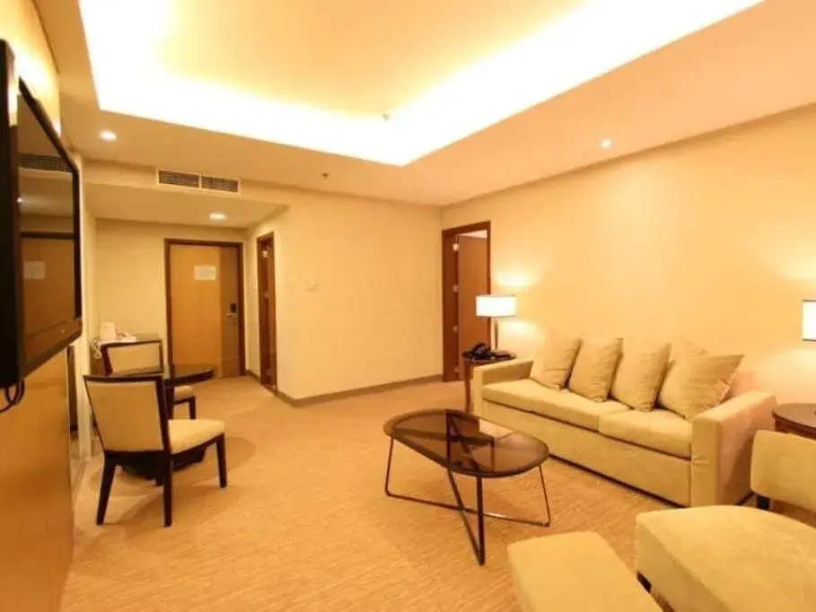 Junior Suite in Garden Orchid Hotel & Resort Corp. Junior Suite in Garden Orchid Hotel & Resort Corp.