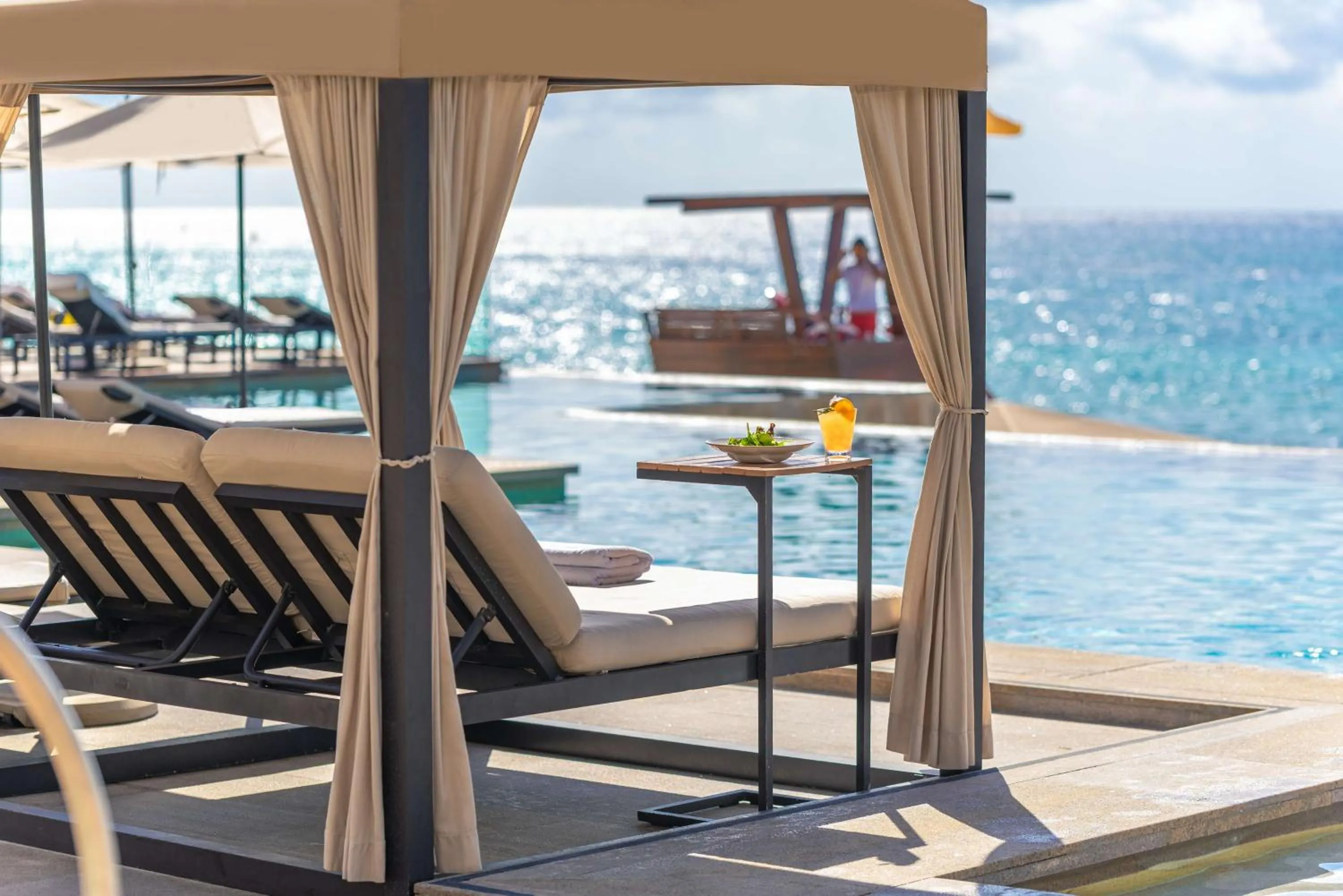 Swimming pool in Grand Hyatt Playa del Carmen Resort