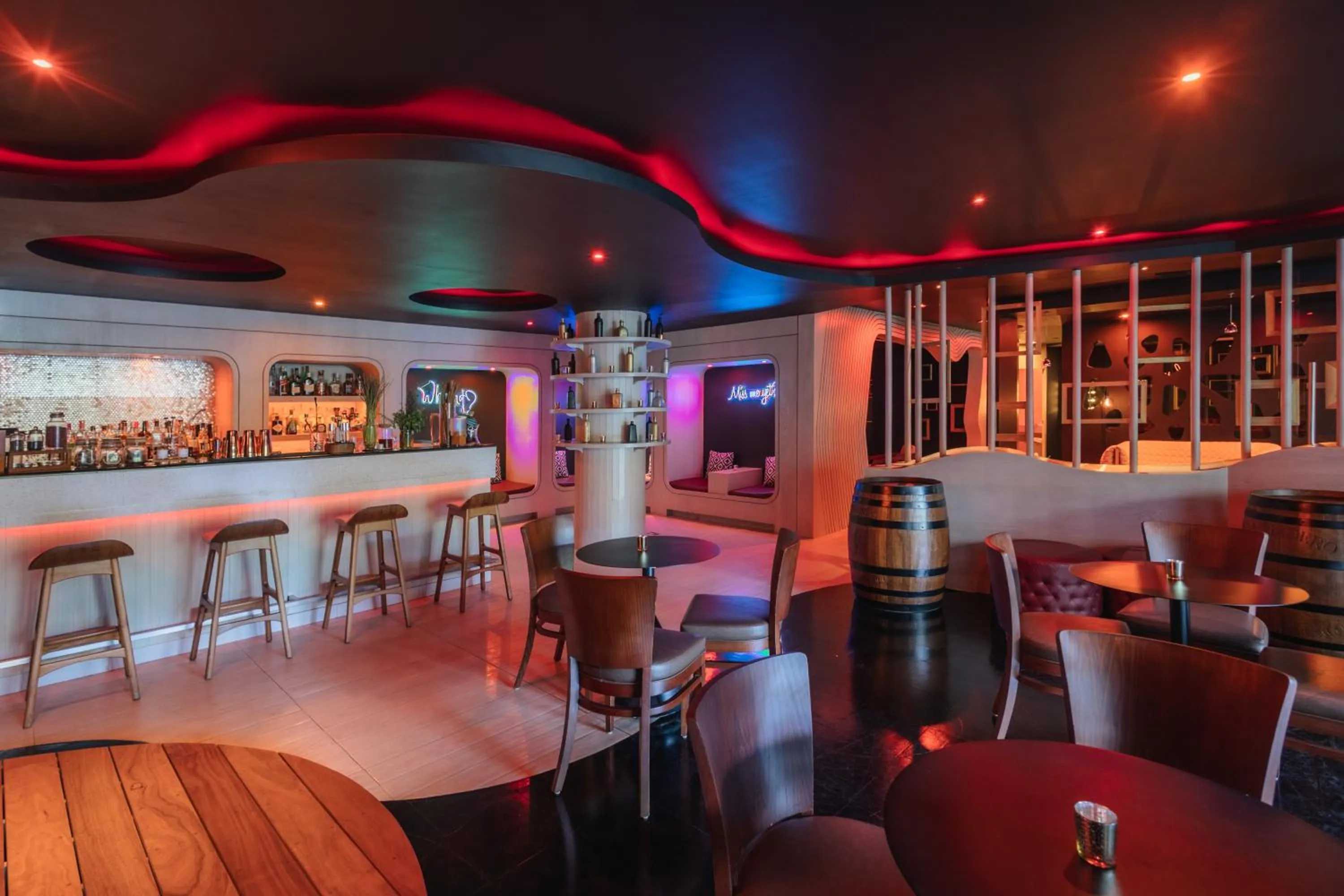 Nightclub / DJ in Devossion By Live Aqua Playa del Carmen All Inclusive - Adults Only