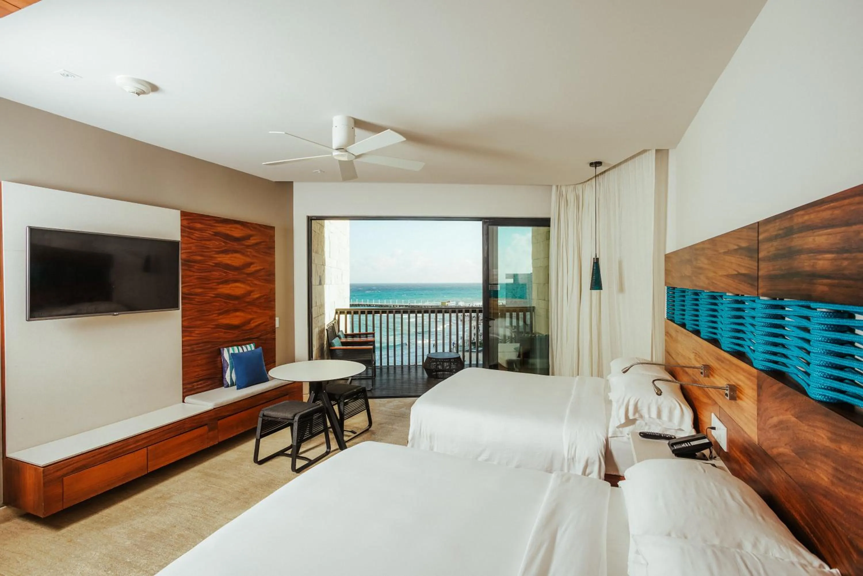 Photo of the whole room, Bed in Grand Hyatt Playa del Carmen Resort