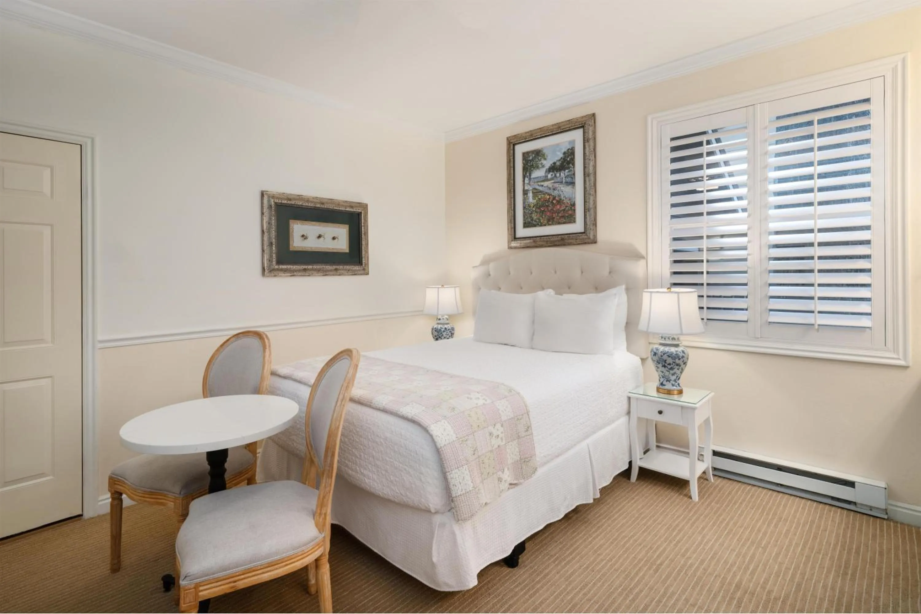 Bedroom, Bed in Best Western Grandma's Feather Bed