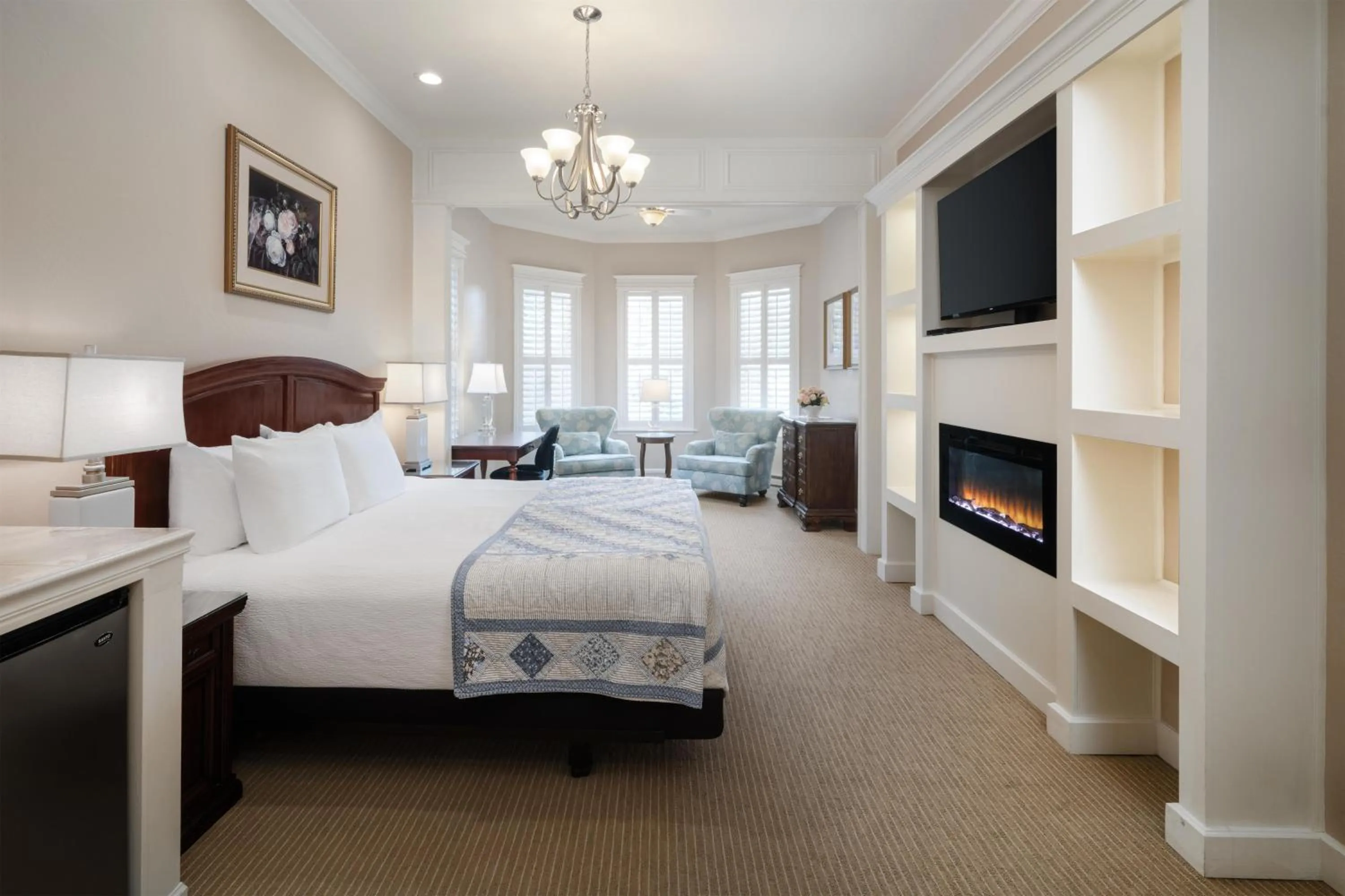 Bedroom, Bed in Best Western Grandma's Feather Bed