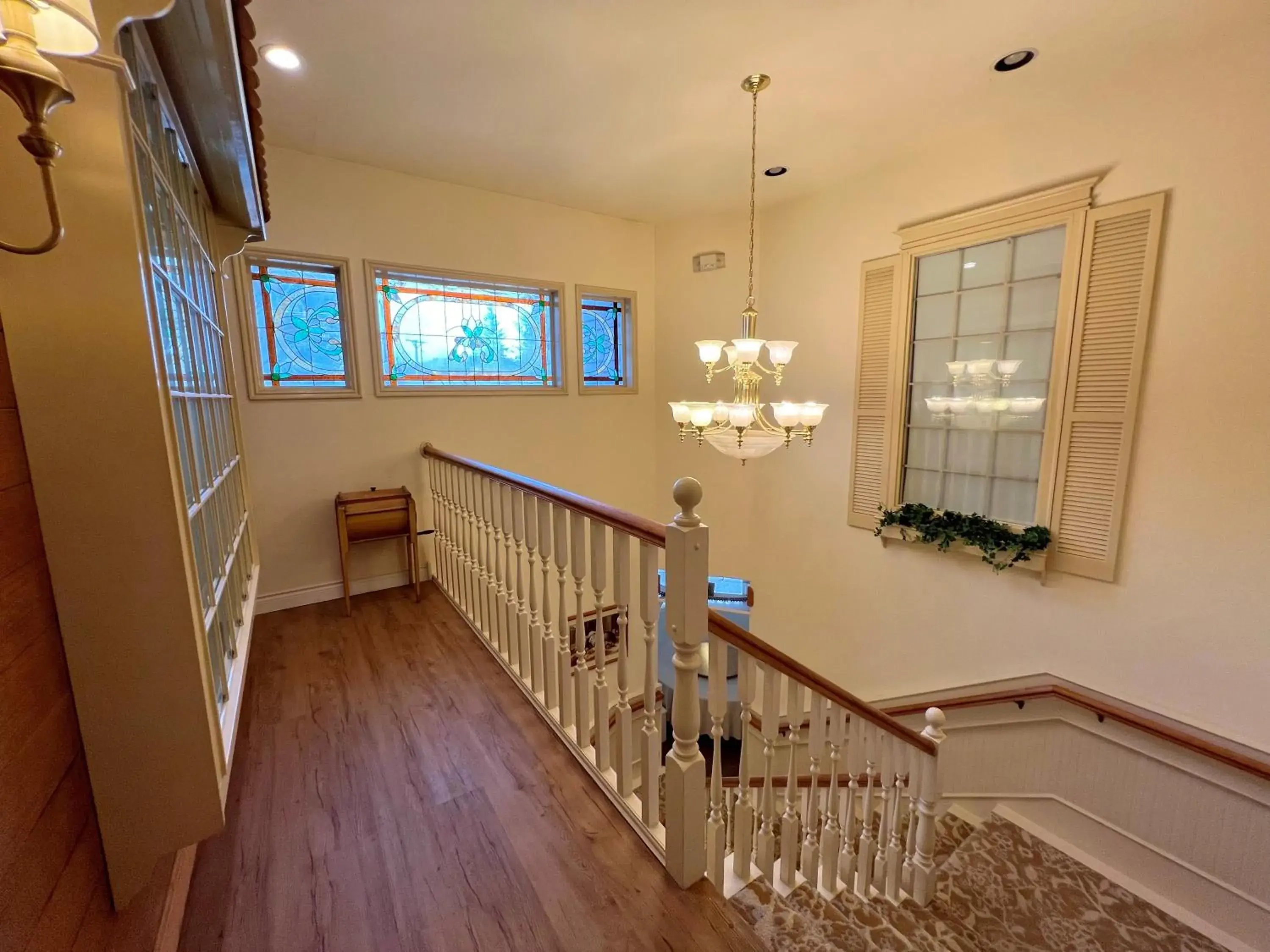 Lobby or reception in Best Western Grandma's Feather Bed Lobby or reception in Best Western Grandma's Feather Bed