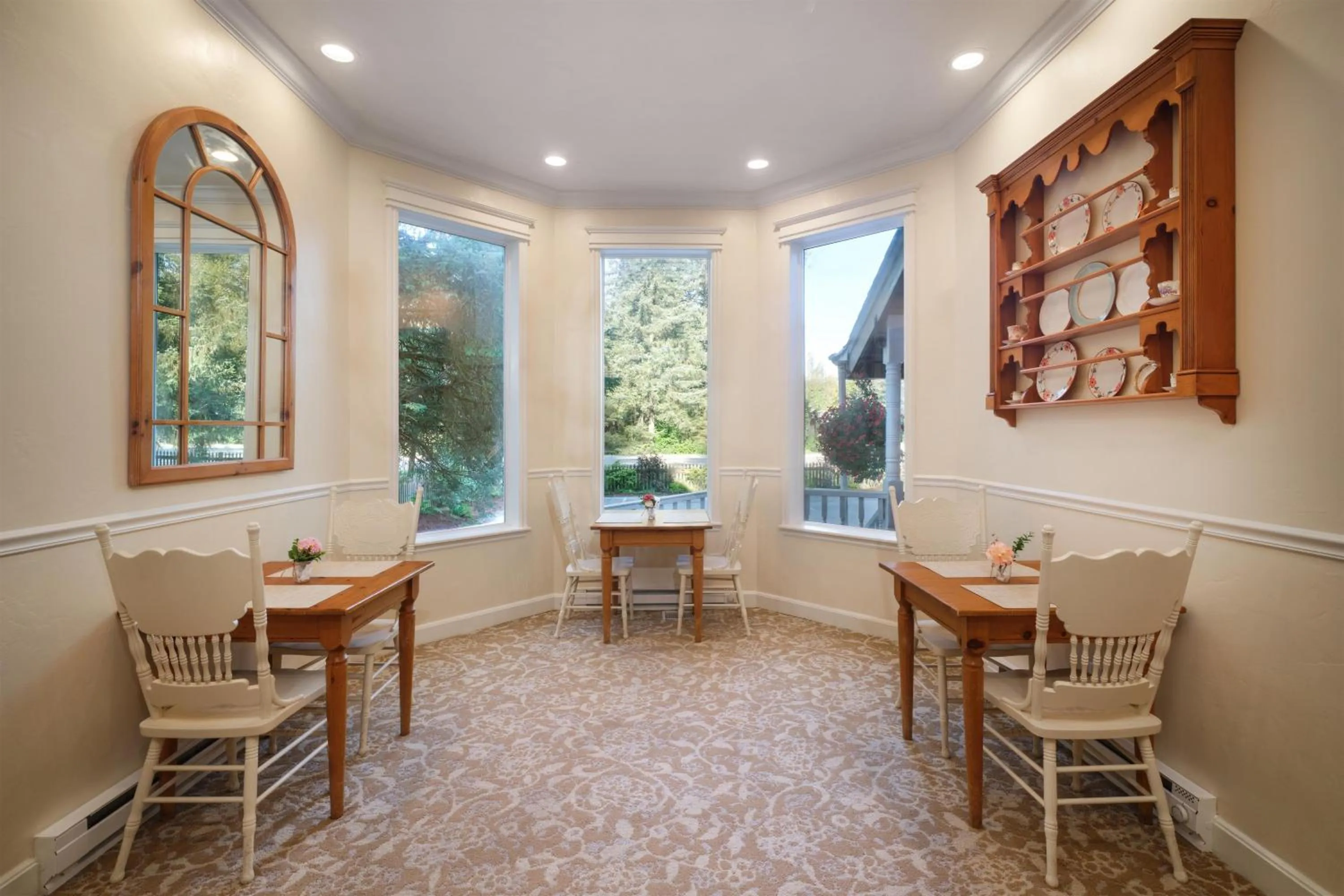 Breakfast in Best Western Grandma's Feather Bed