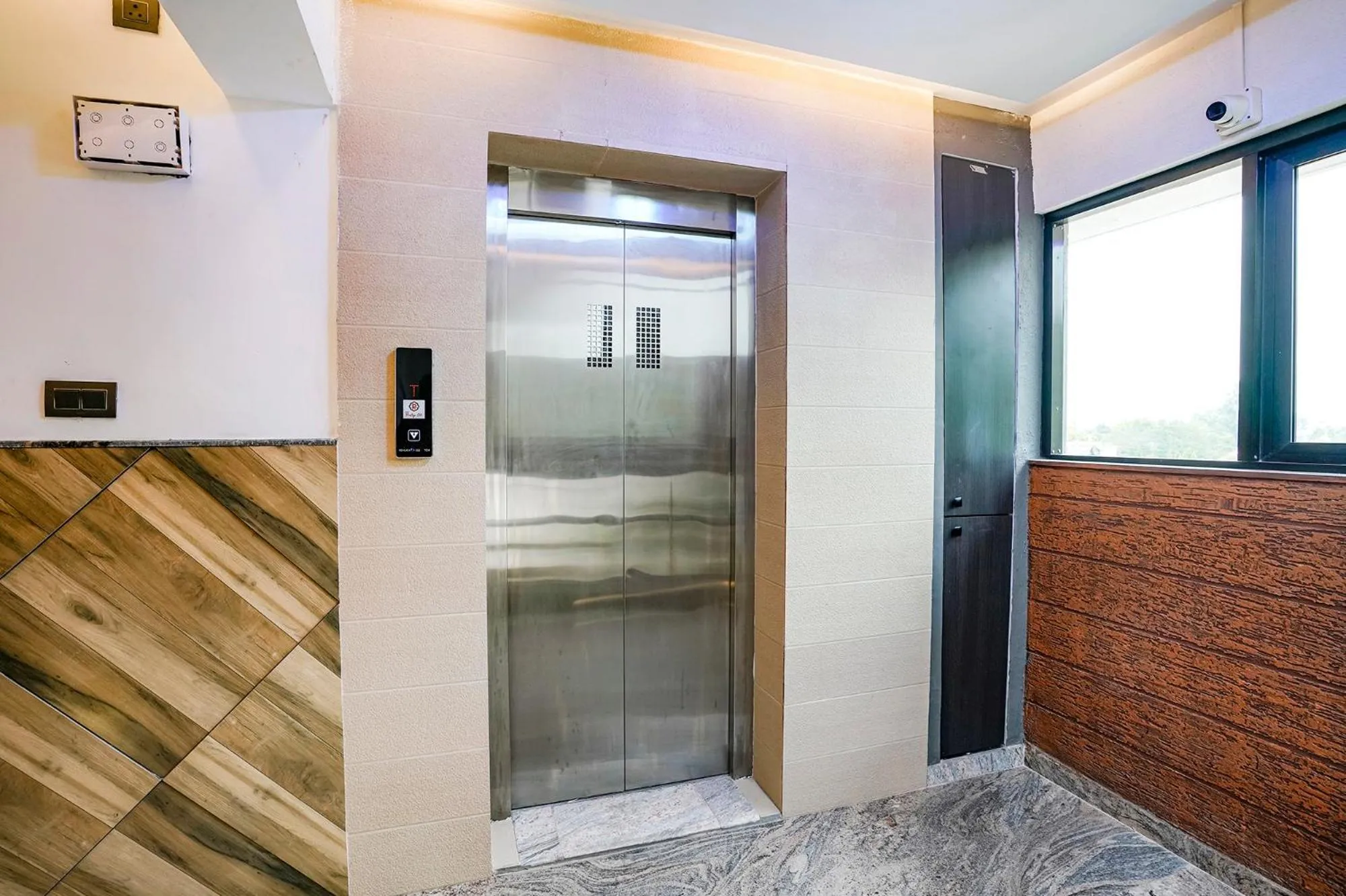 elevator in FabHotel Prestige Elite - Nashik Road