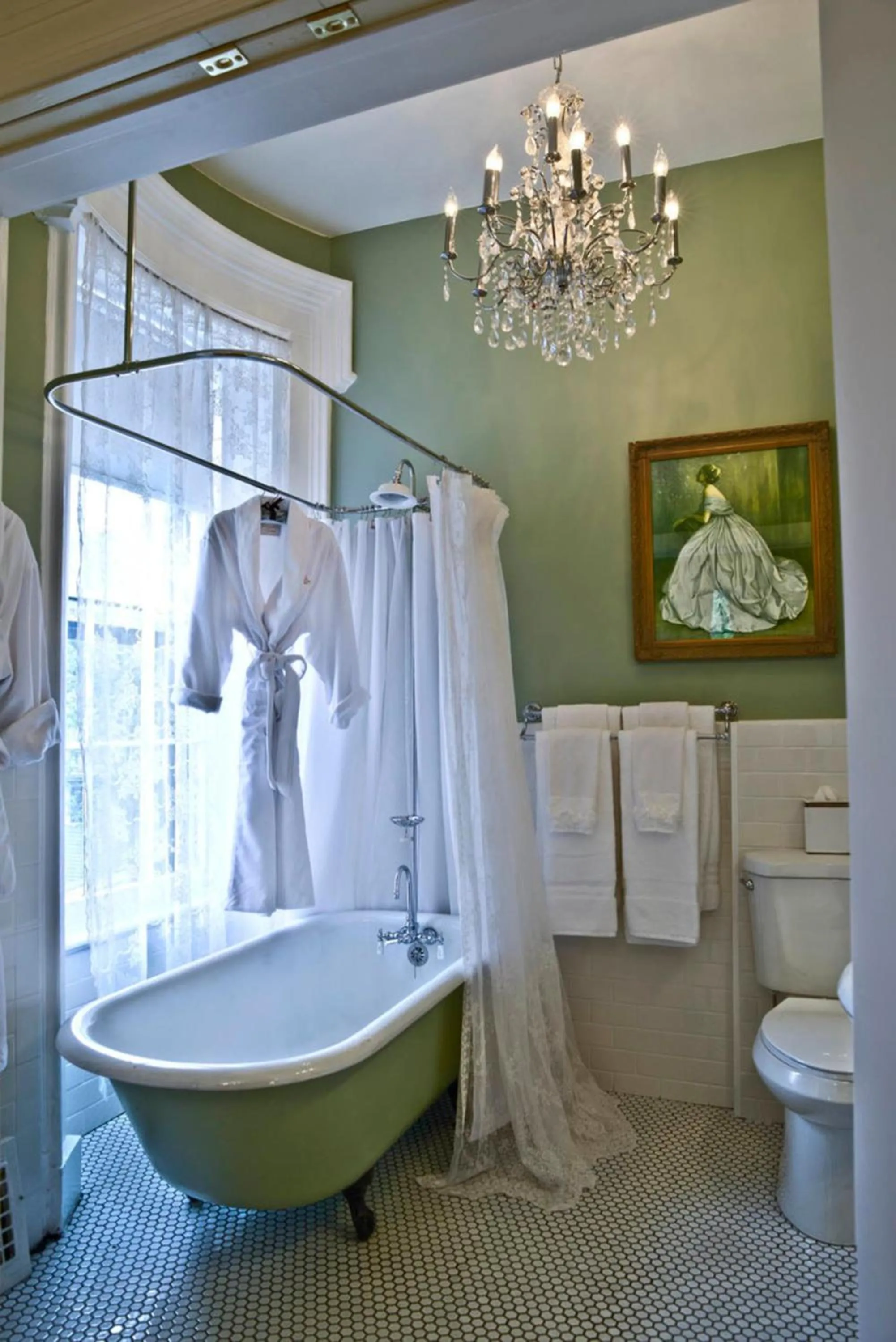 Bathroom in Maxwell Mansion Hotel