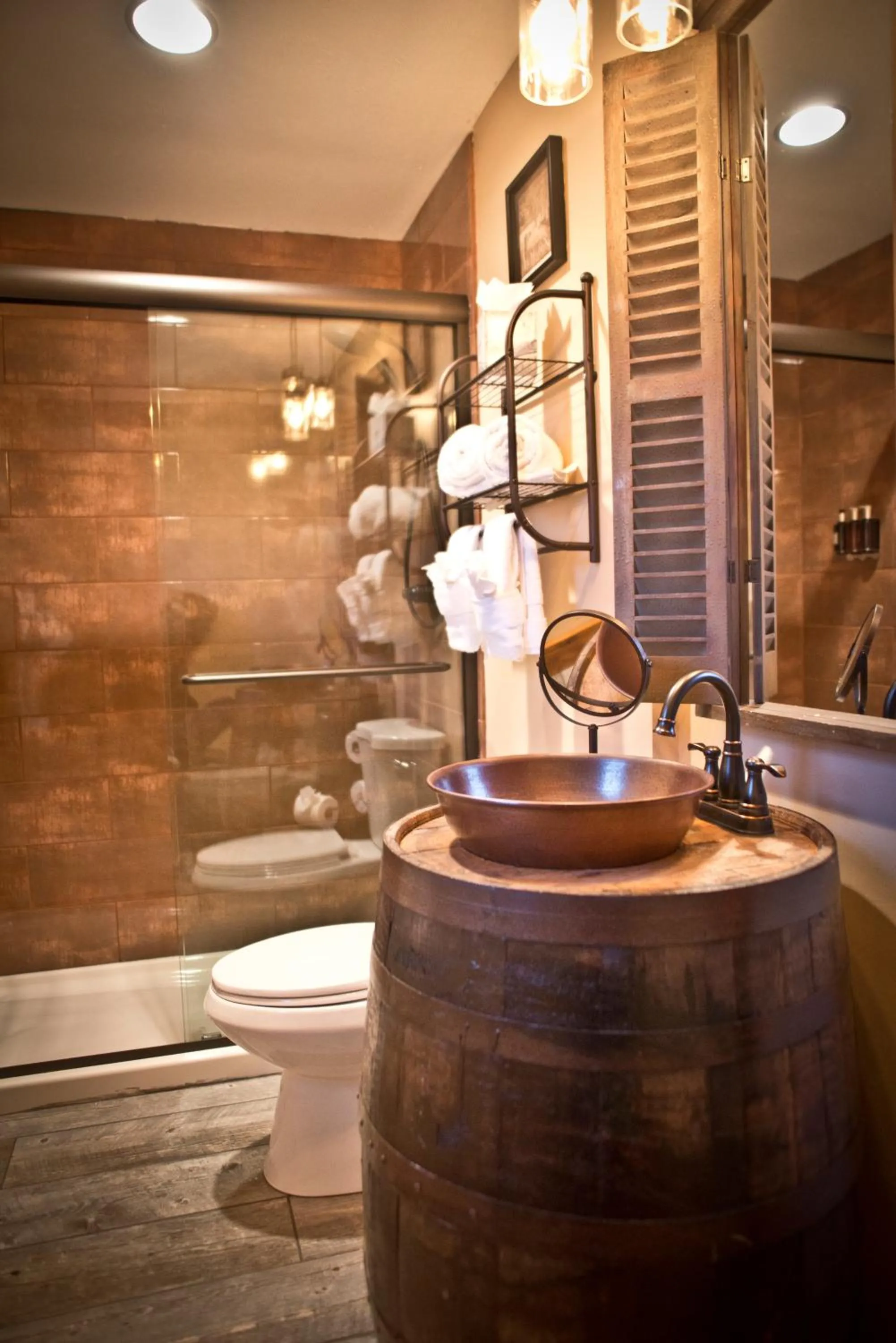 Bathroom in Maxwell Mansion Hotel