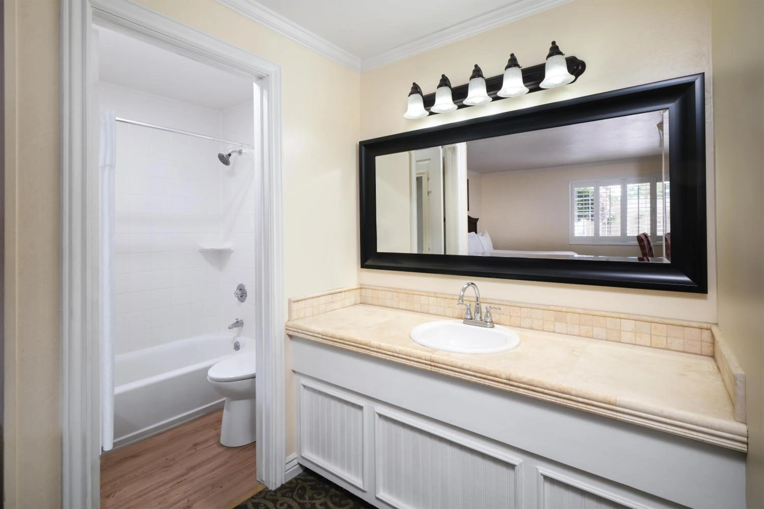 Bathroom in Best Western Country Lane Inn