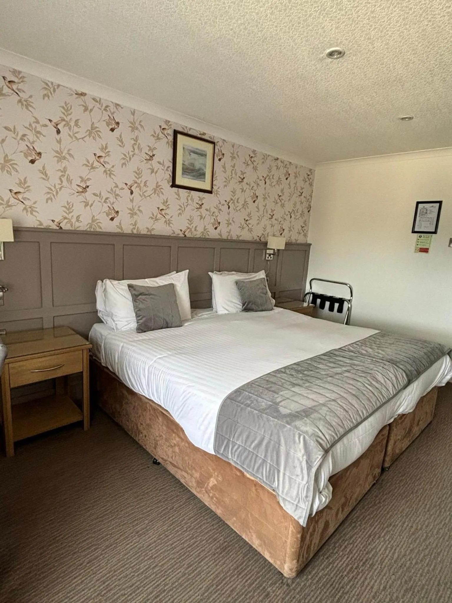 Bed in Royal Victoria Hotel Snowdonia