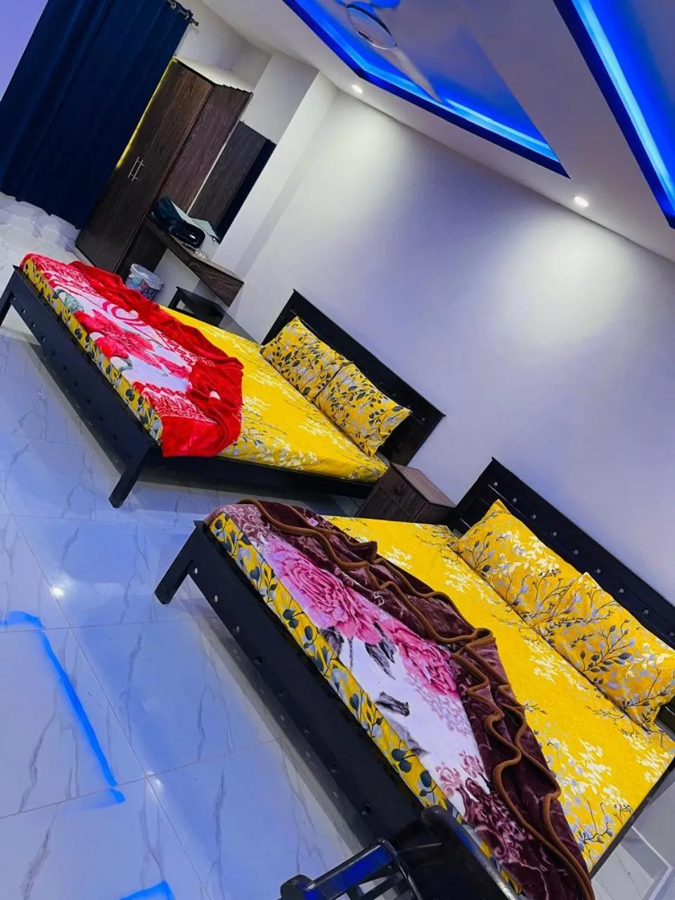 Bed in Moven Inn Hotel Islamabad