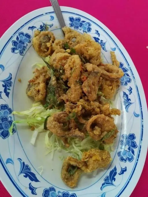 By The Sea Deluxe Condo @ Batu Ferringhi Penang