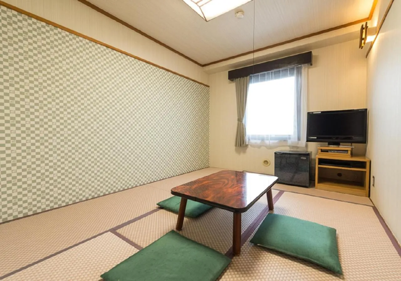 TV and multimedia in HOTEL LiVEMAX Kofu