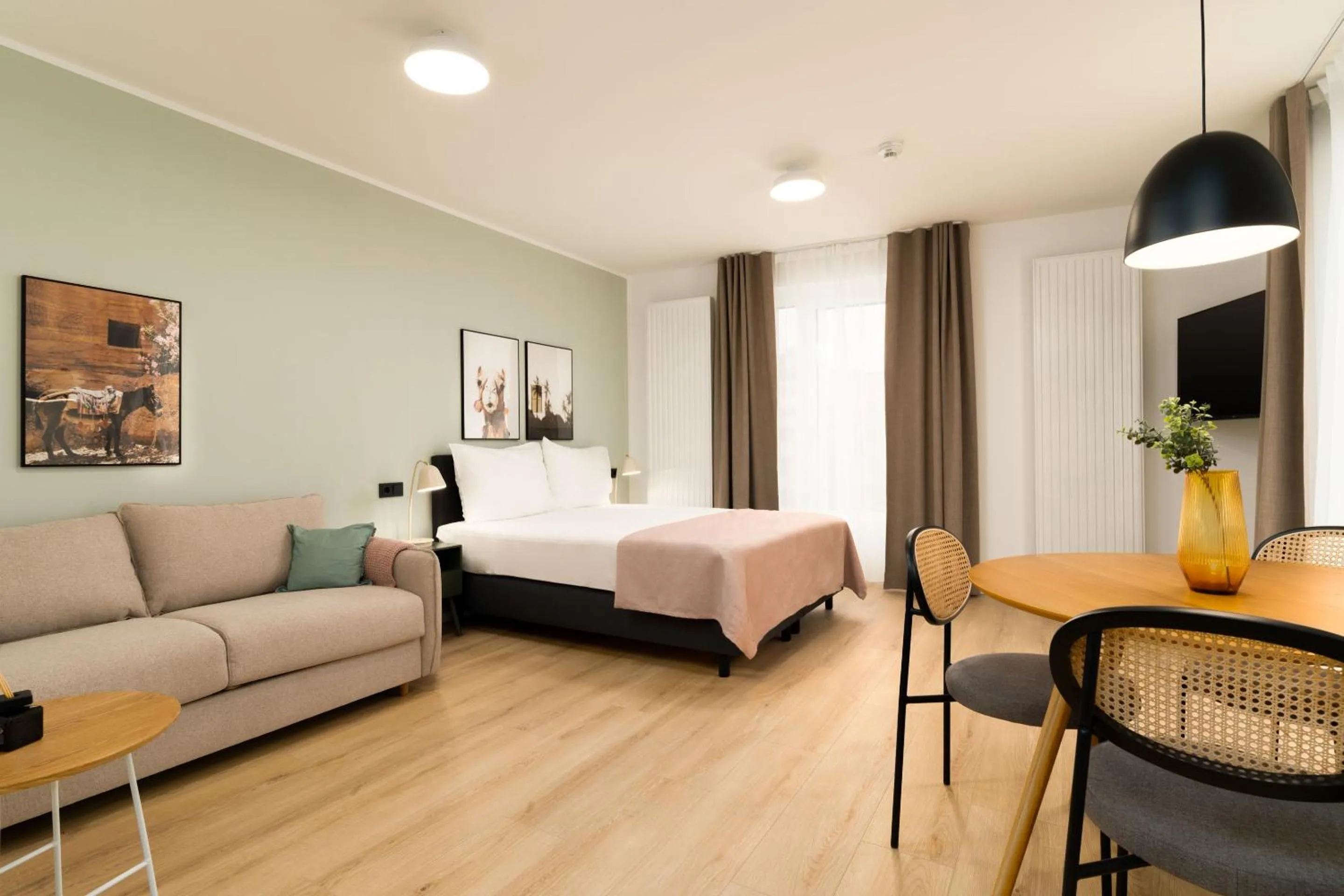 Bed in Limehome Vienna Favoritenstr