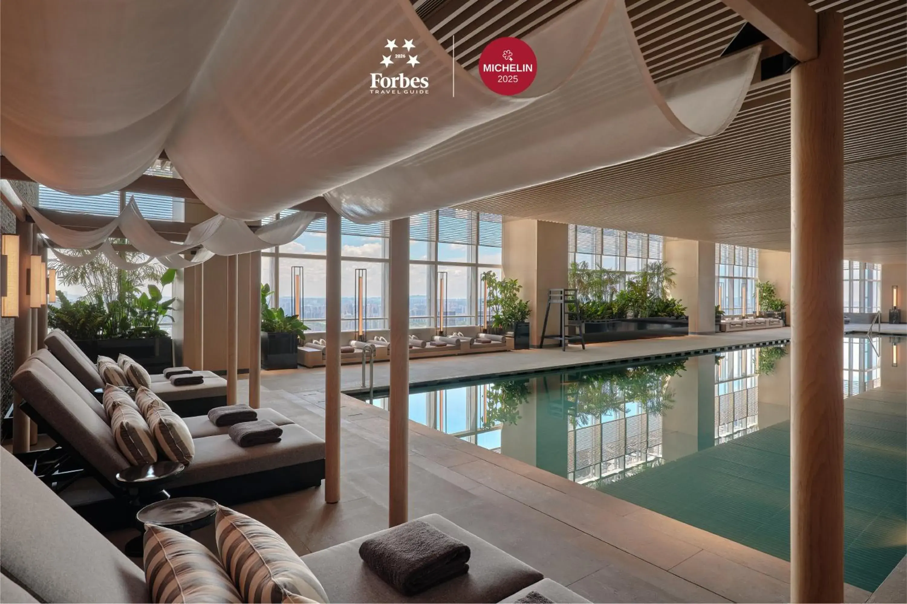 Swimming pool in Park Hyatt Changsha Swimming pool in Park Hyatt Changsha