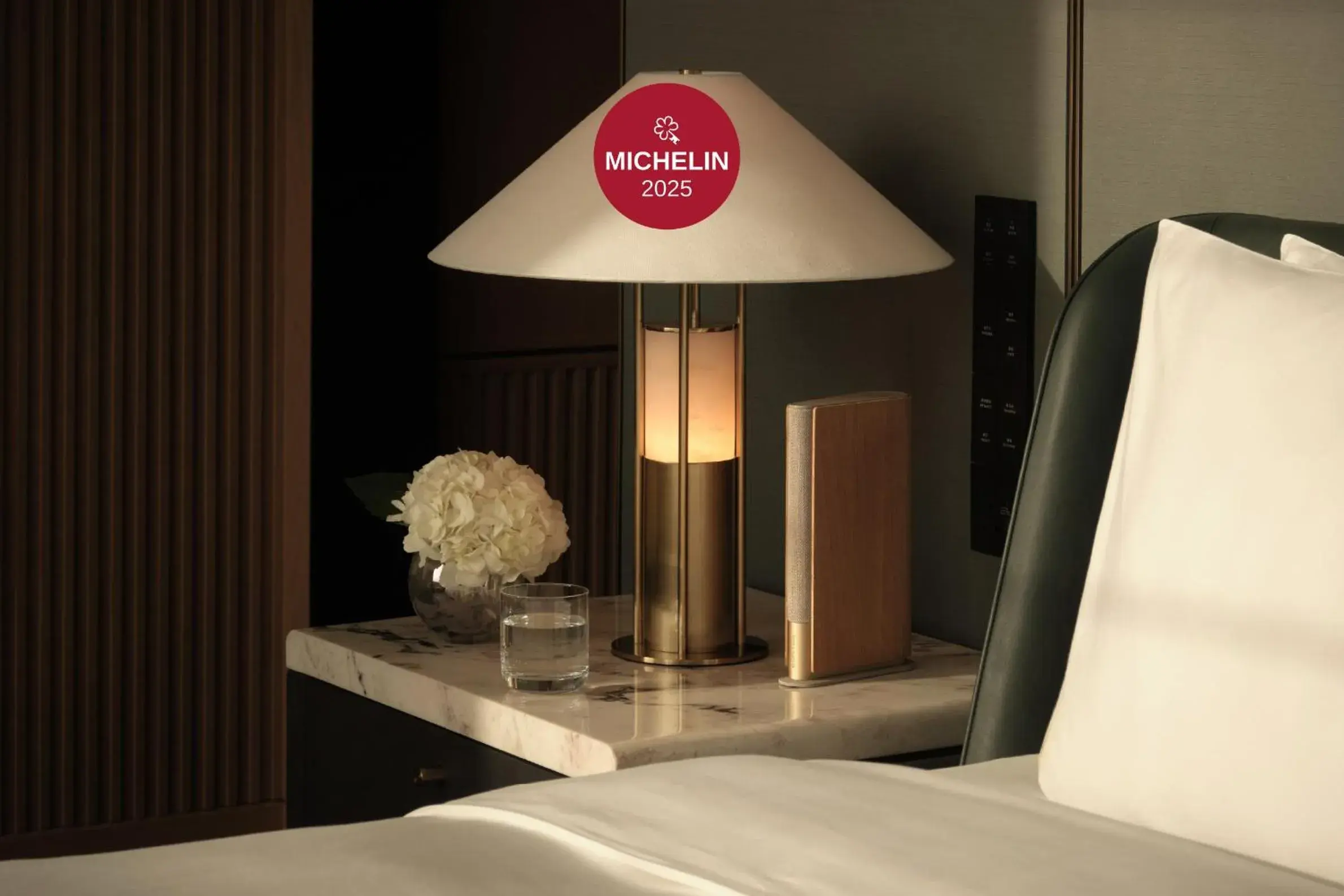 Decorative detail, Bed in Park Hyatt Changsha Decorative detail, Bed in Park Hyatt Changsha