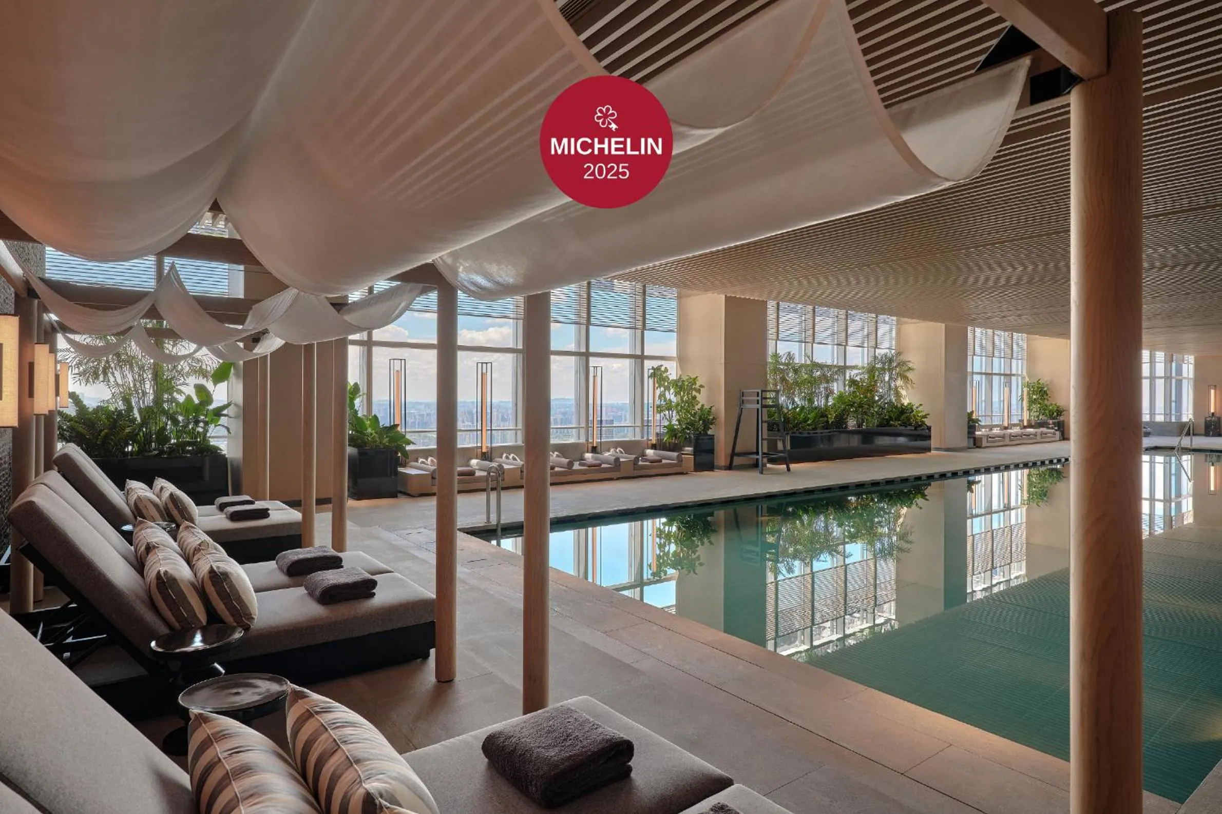 Swimming pool in Park Hyatt Changsha