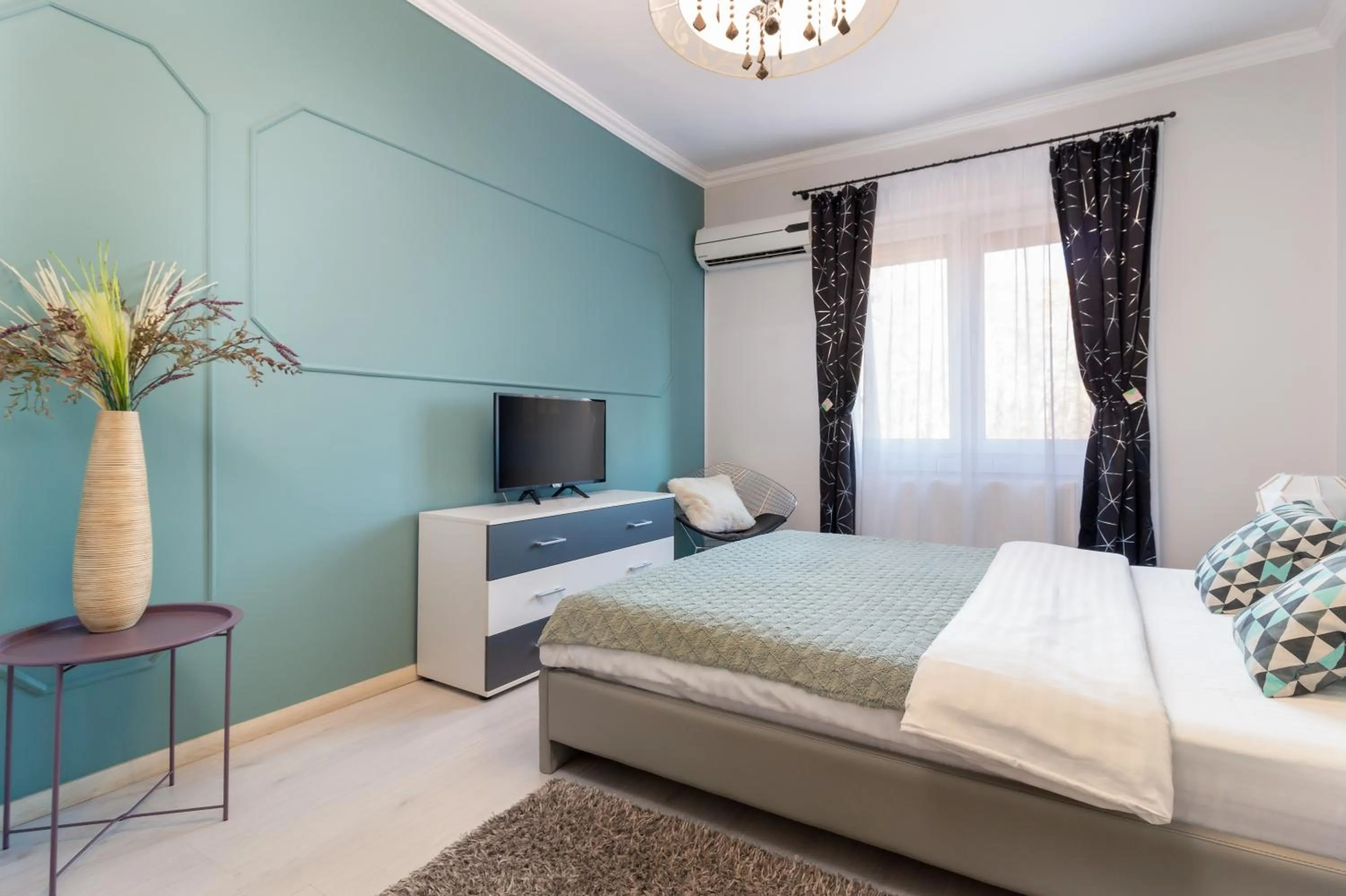 Bed in Moonlight Central Apartments