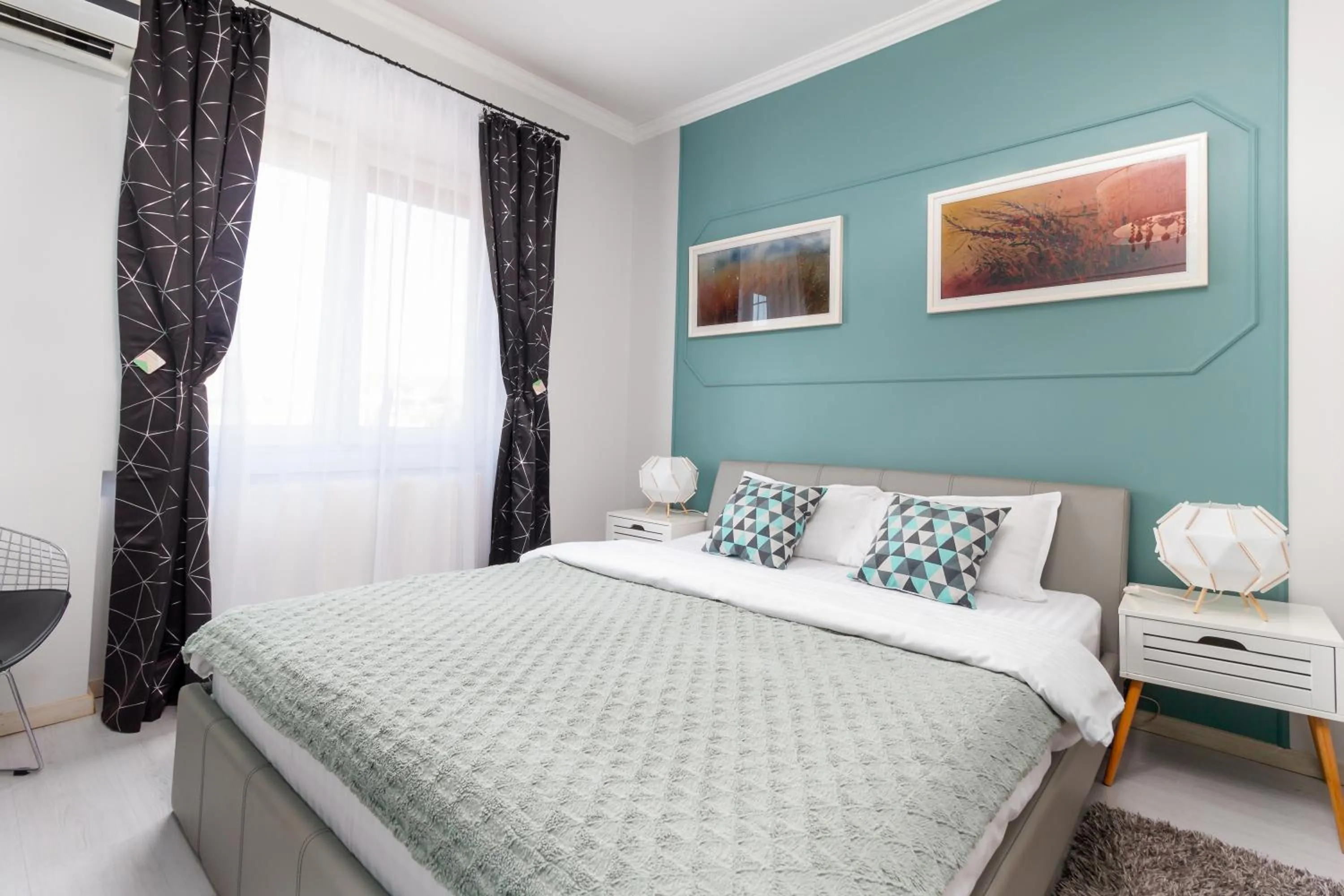 Bed in Moonlight Central Apartments