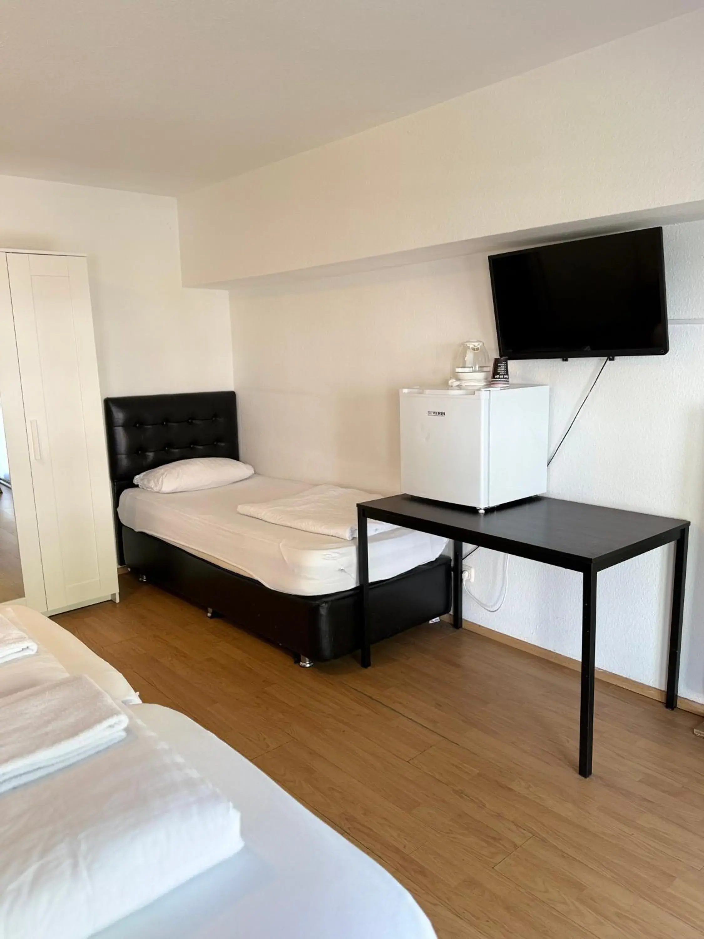 Bed in Hotel Garni Emir Bed in Hotel Garni Emir