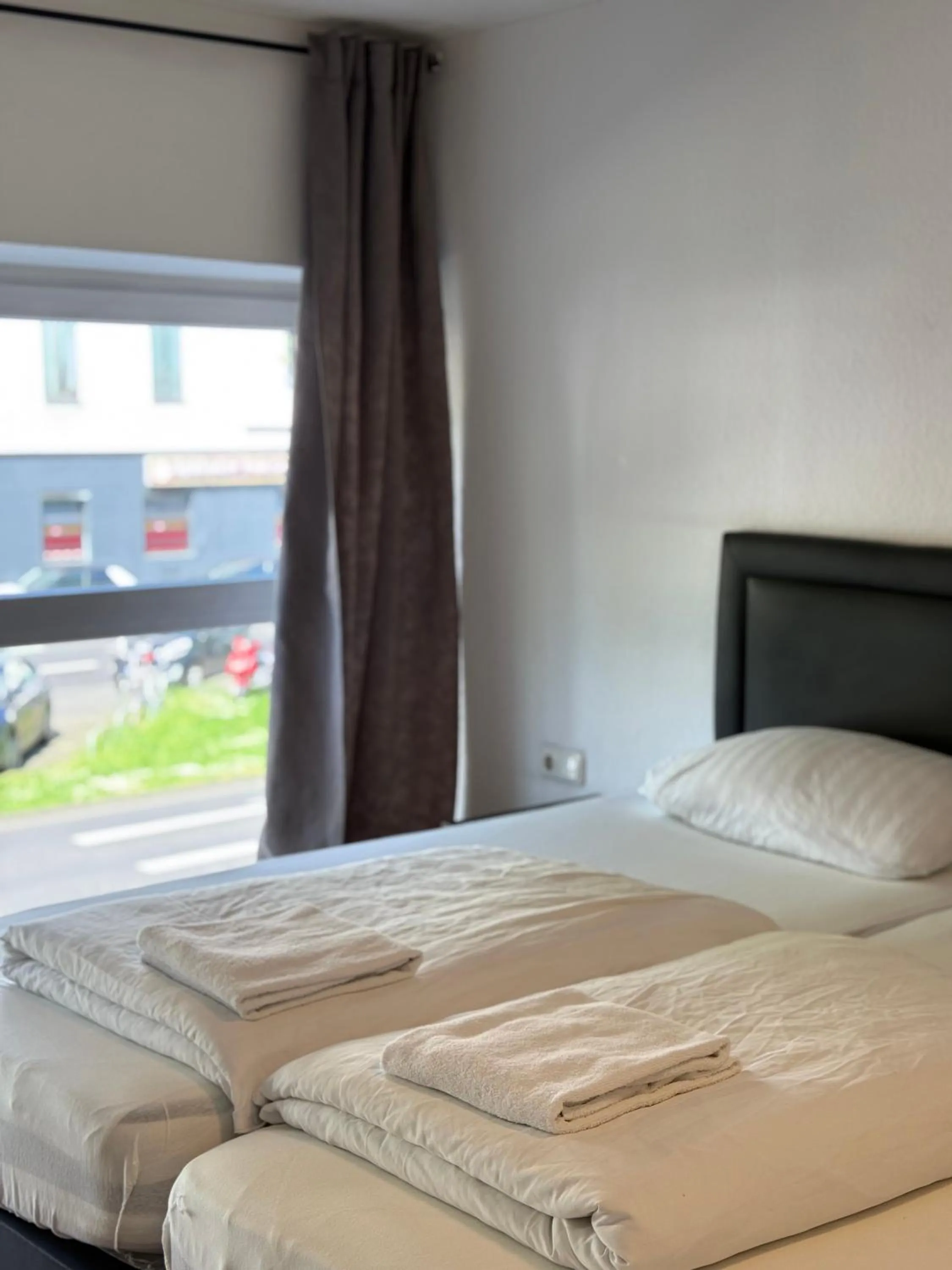 Bed in Hotel Garni Emir