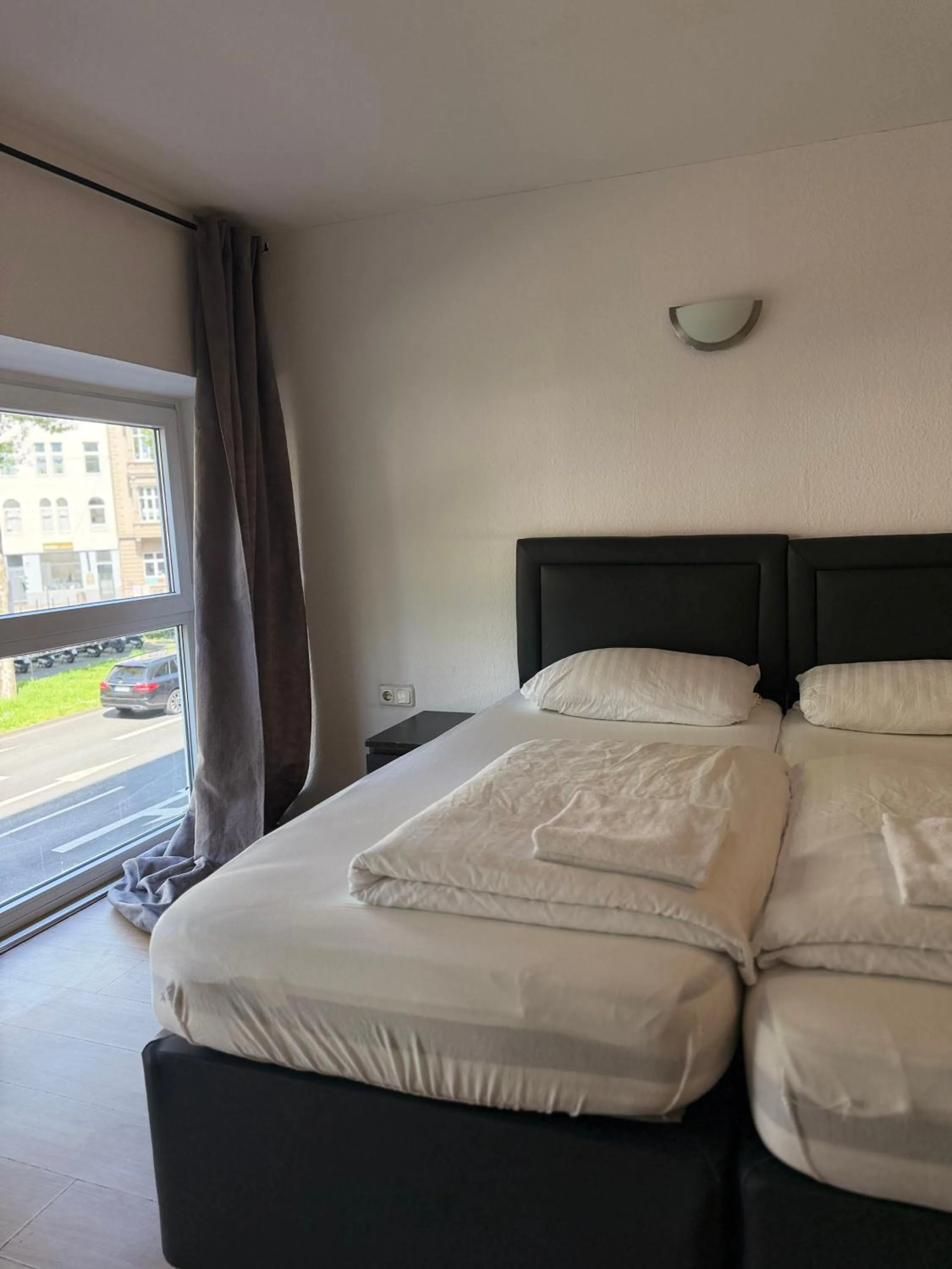 Bed in Hotel Garni Emir