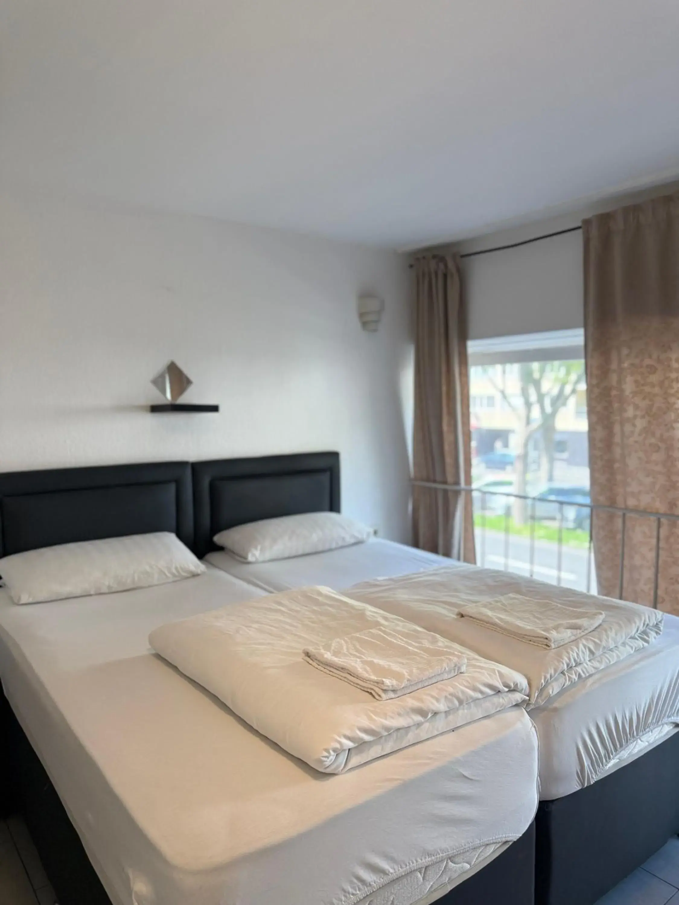 Bedroom, Bed in Hotel Garni Emir Bedroom, Bed in Hotel Garni Emir