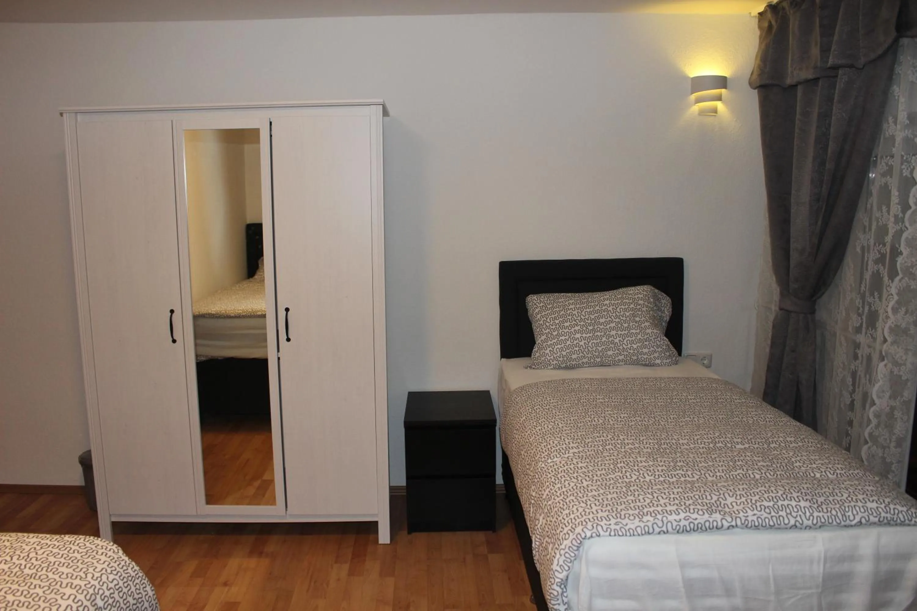 Bed in Hotel Garni Emir