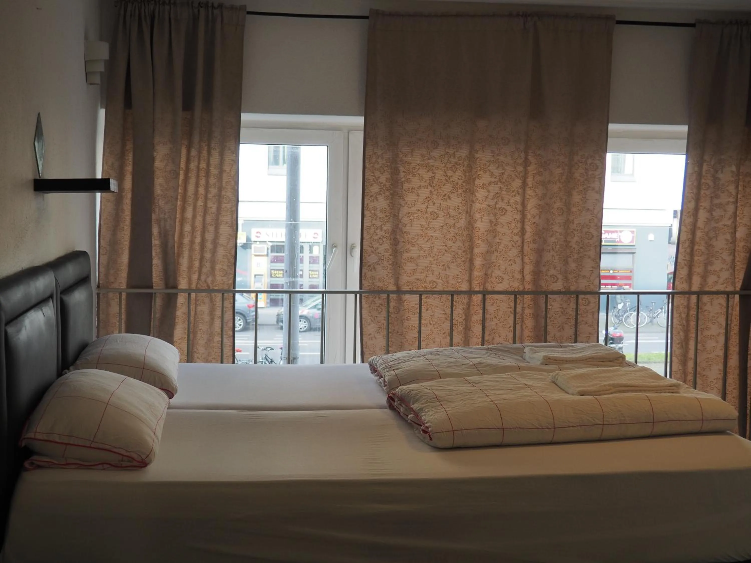 Bed in Hotel Garni Emir