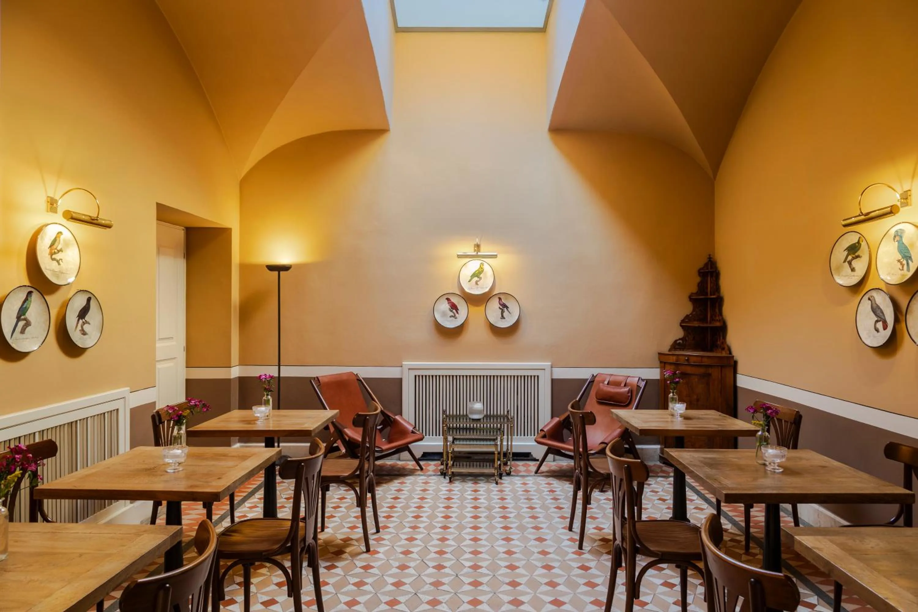 Restaurant/places to eat in QC Grand Hotel Roma