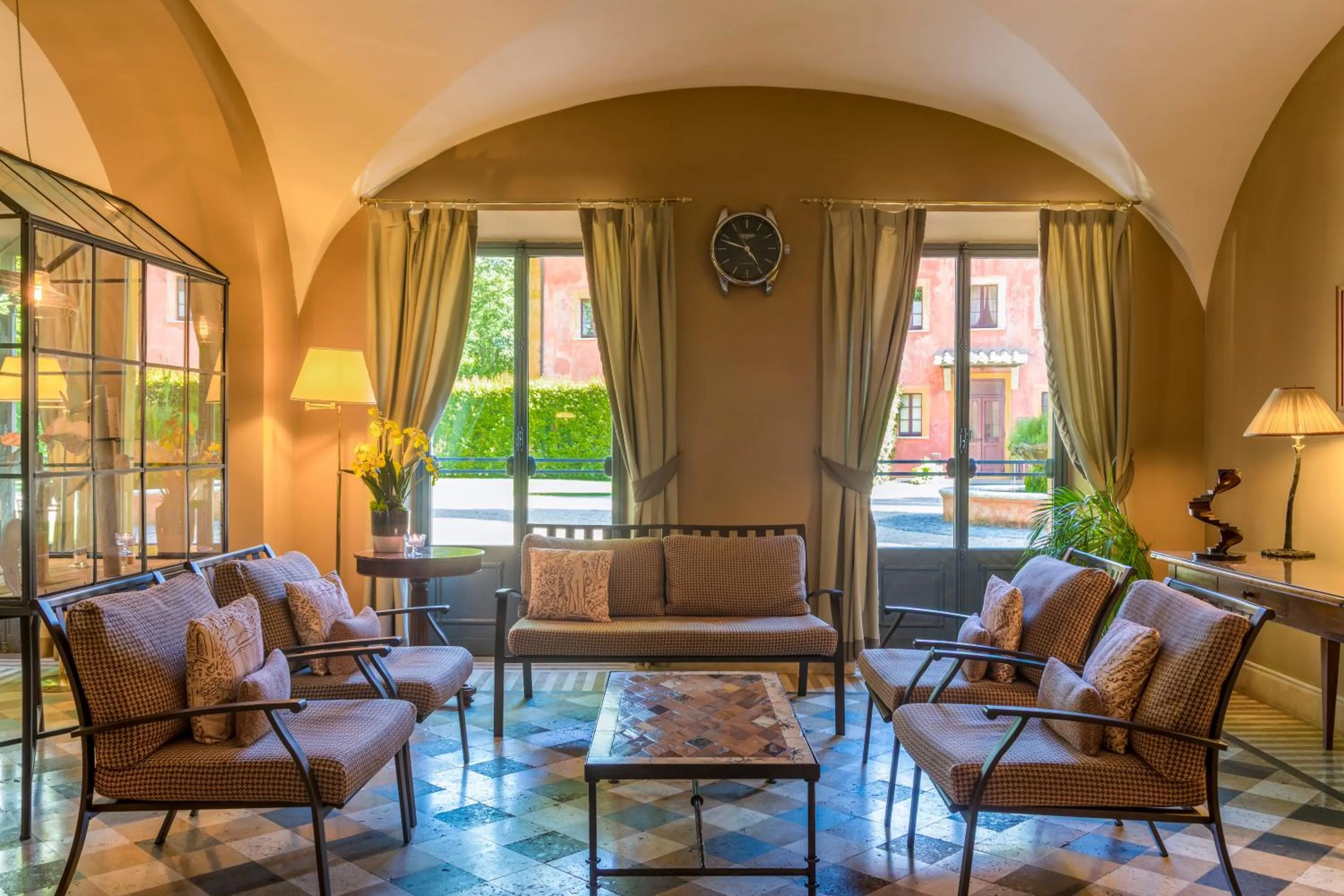 Lobby or reception in QC Grand Hotel Roma