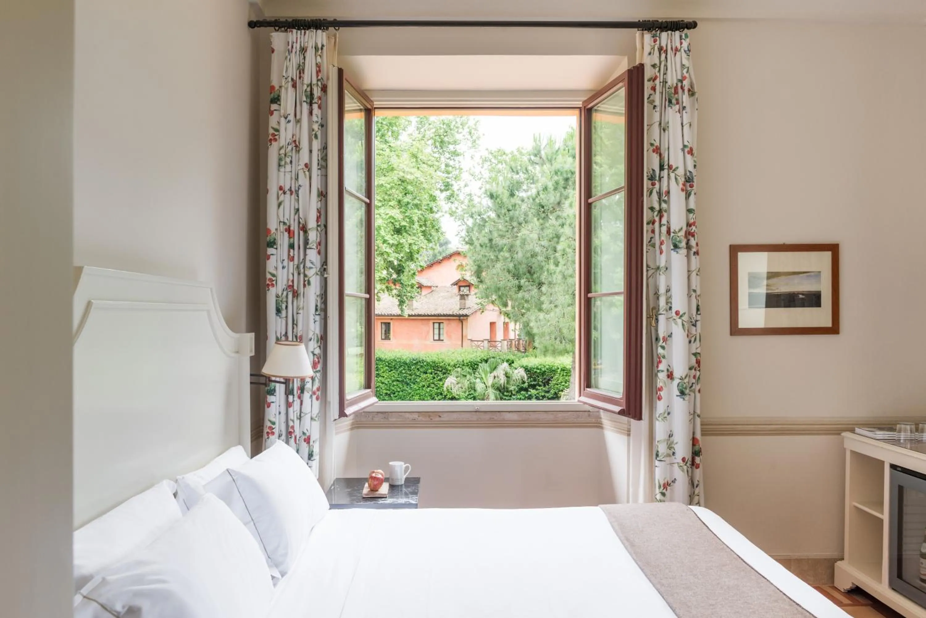 Photo of the whole room, Bed in QC Grand Hotel Roma