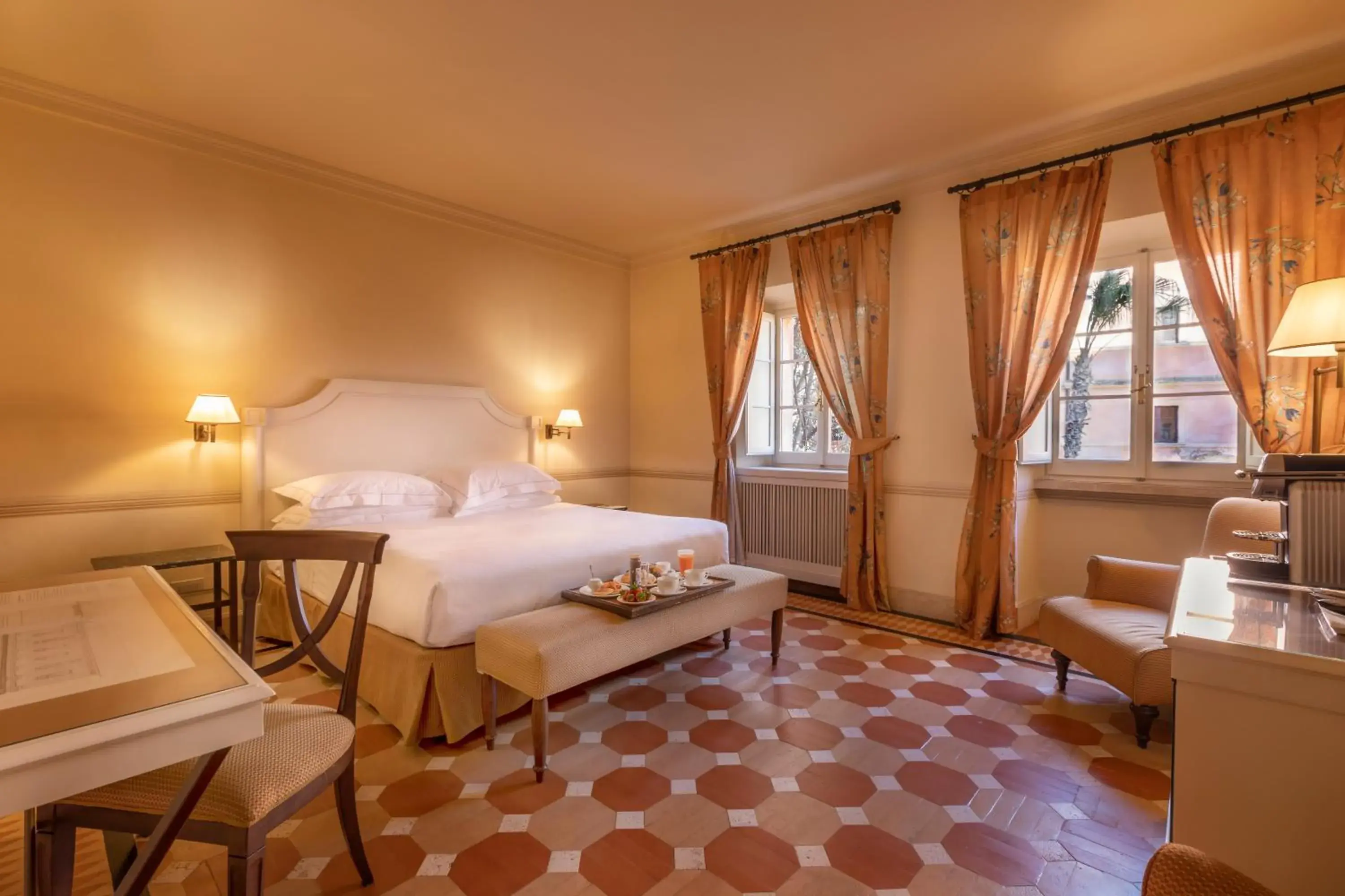 Suite with Spa Package in QC Grand Hotel Roma Suite with Spa Package in QC Grand Hotel Roma