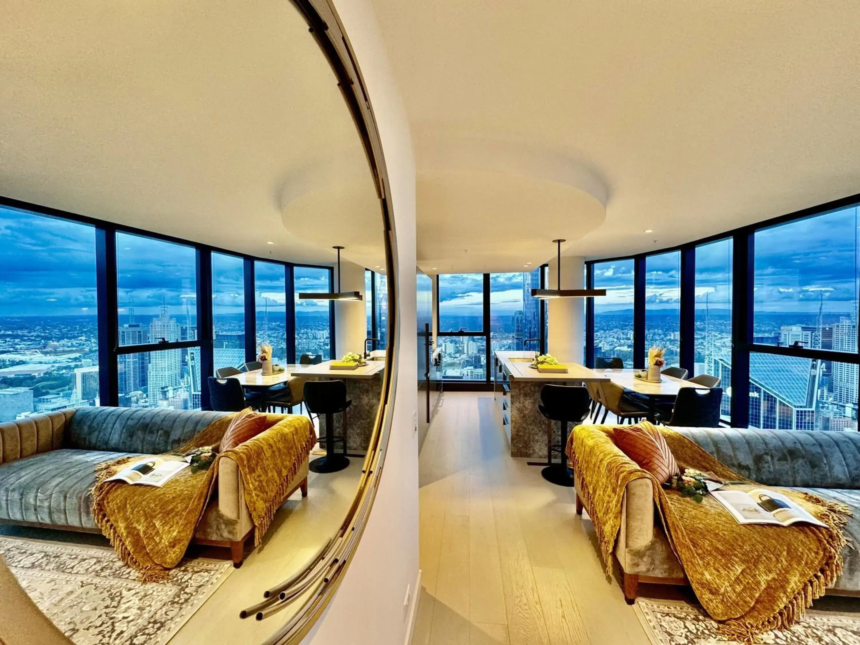 Sky High 3 Beds Apartment Sky High 3 Beds Apartment