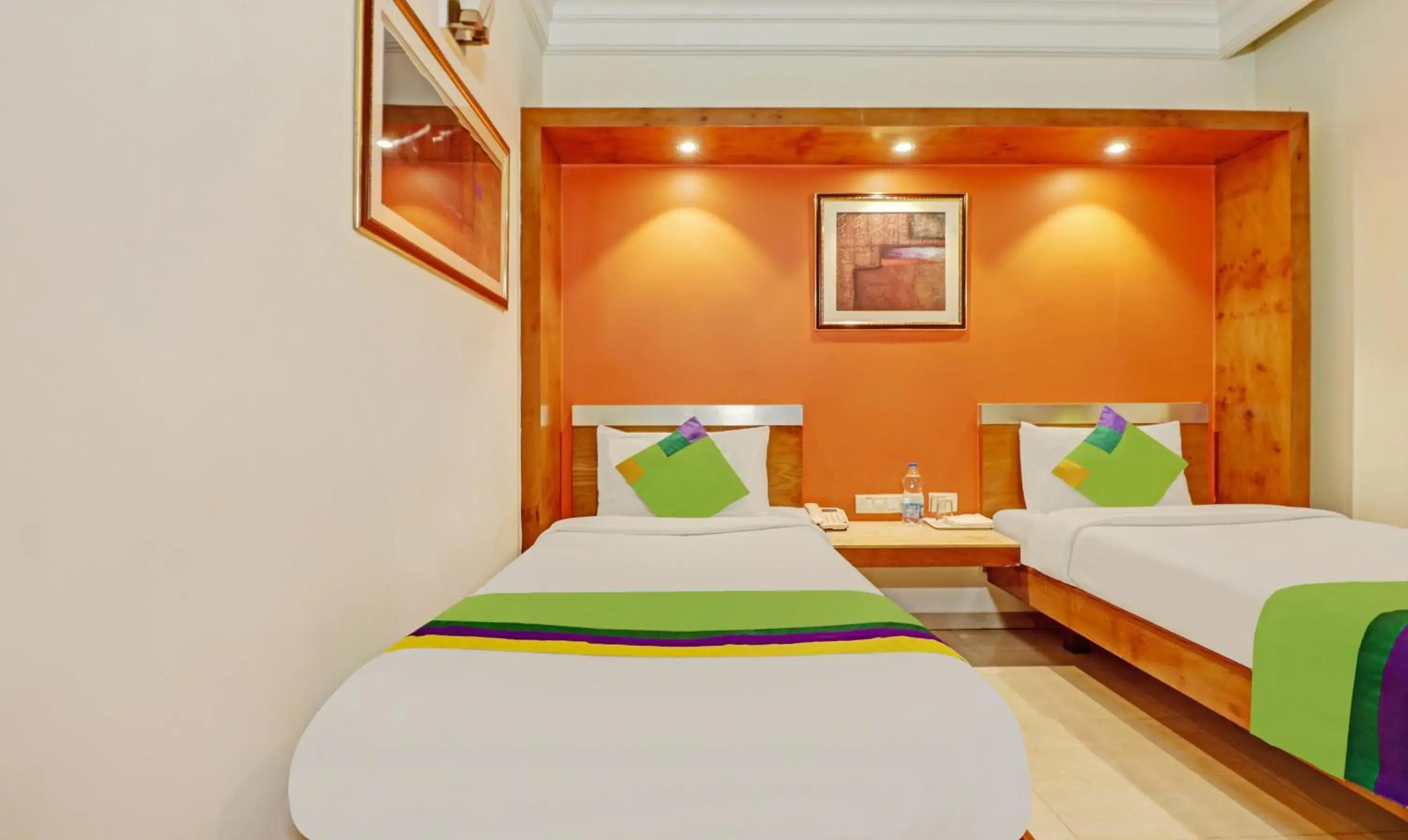 Bedroom, Bed in Treebo Suraksha Inn Bedroom, Bed in Treebo Suraksha Inn