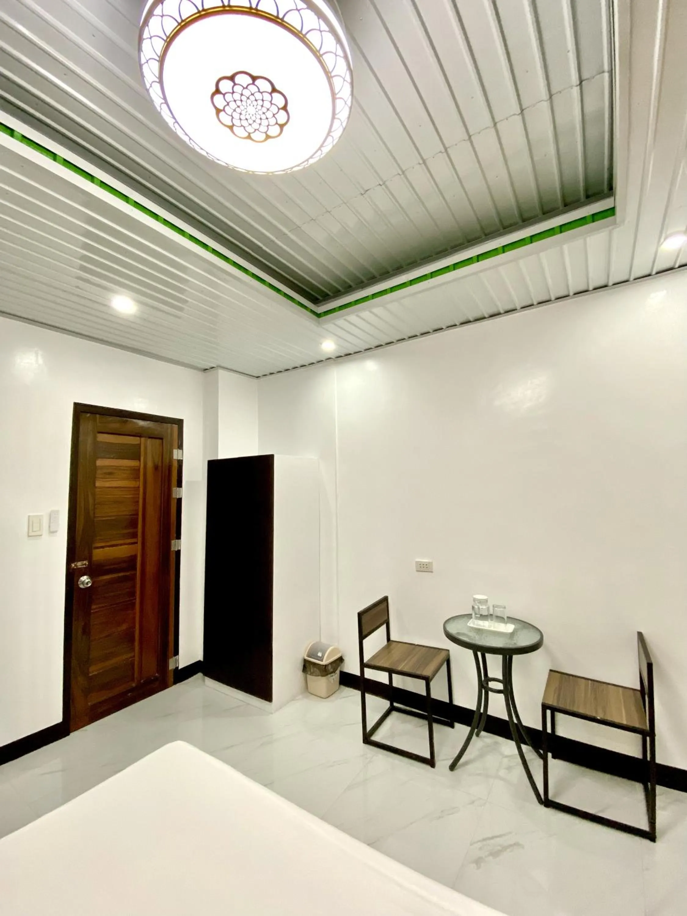 KMJ SUITES