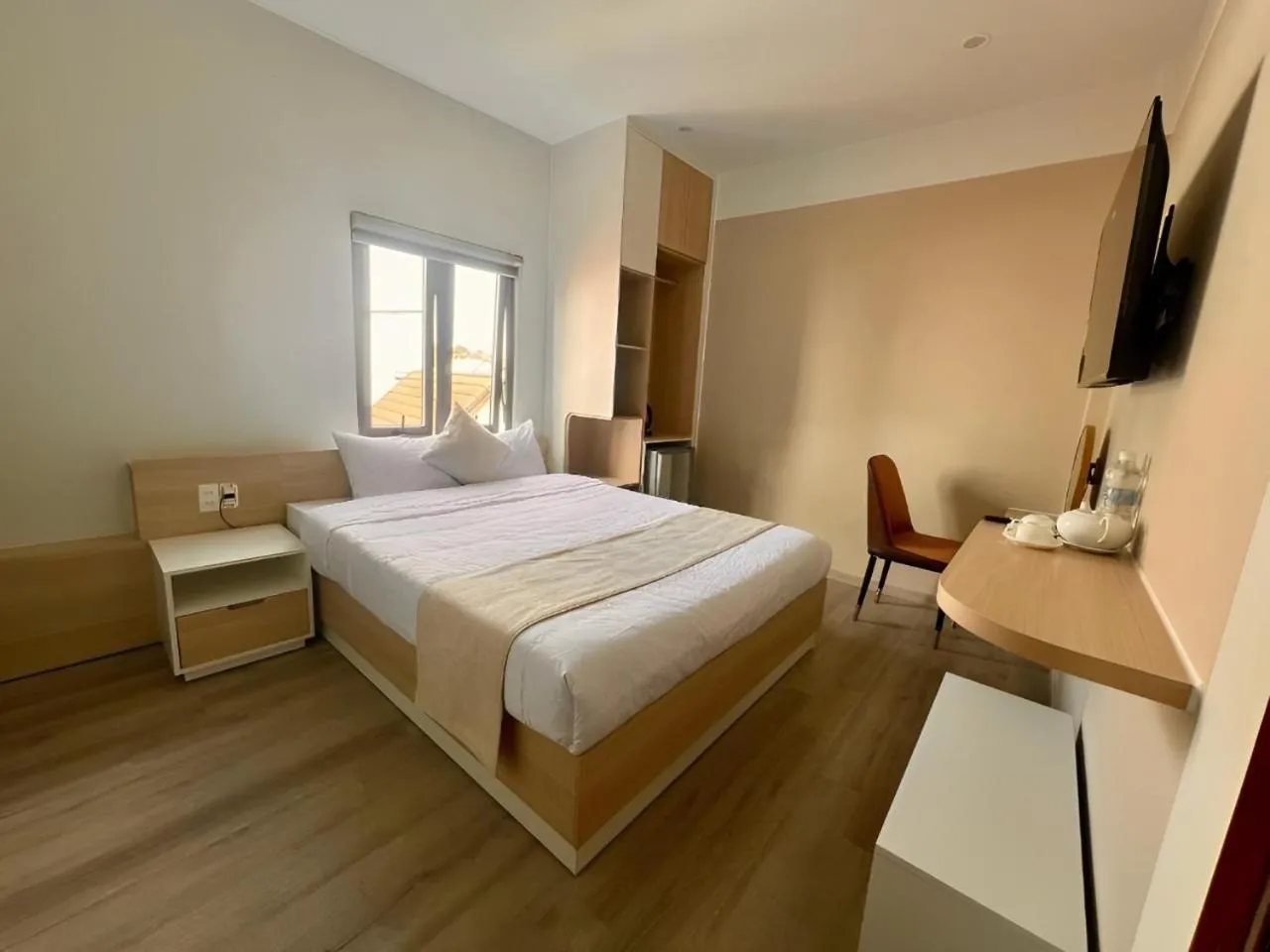 Communal lounge/ TV room, Bed in Hoang Thang 1 Hotel Da Lat City