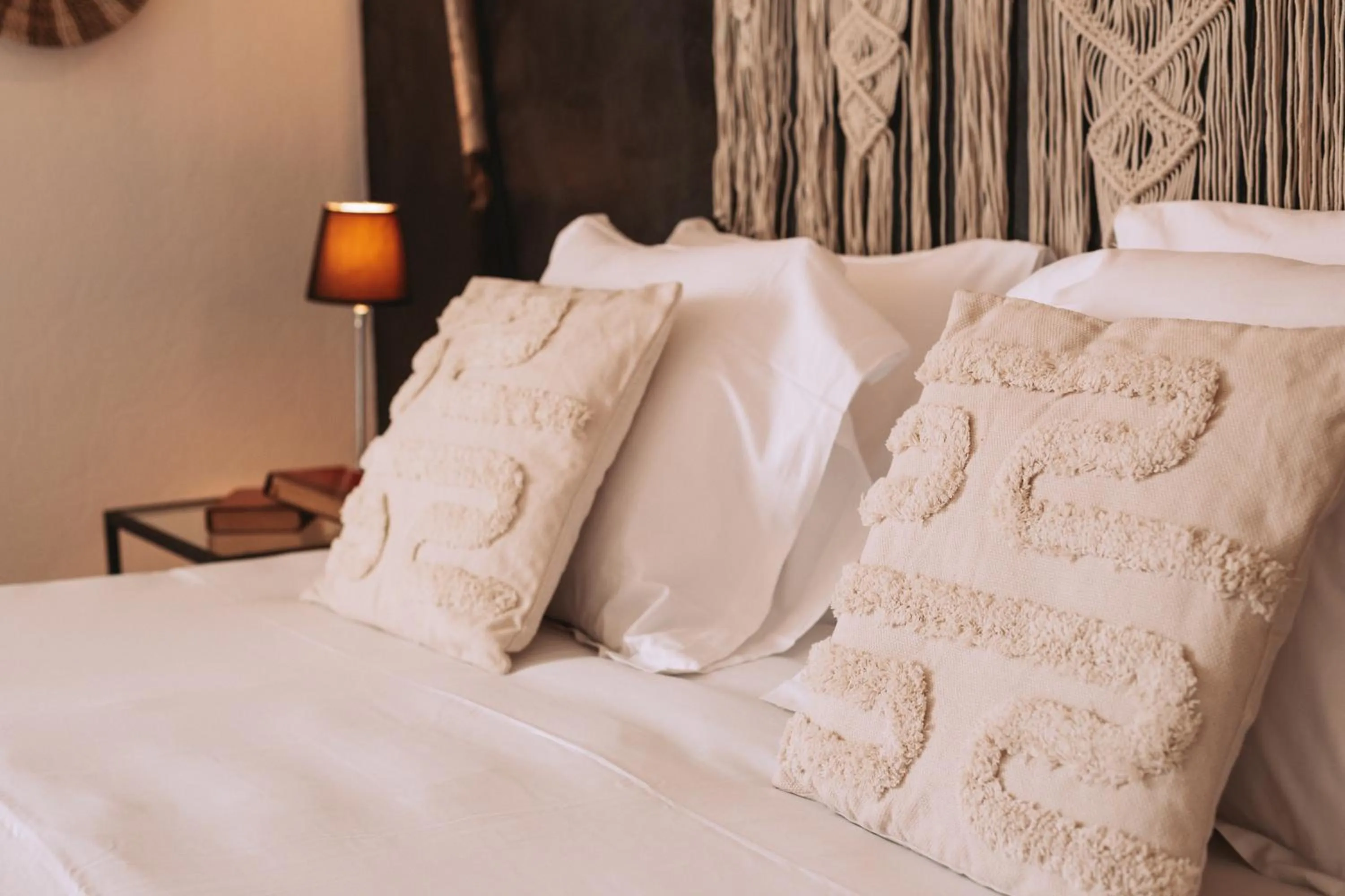 Bed in Hôtel de la Brière et Restaurant Les Krapados