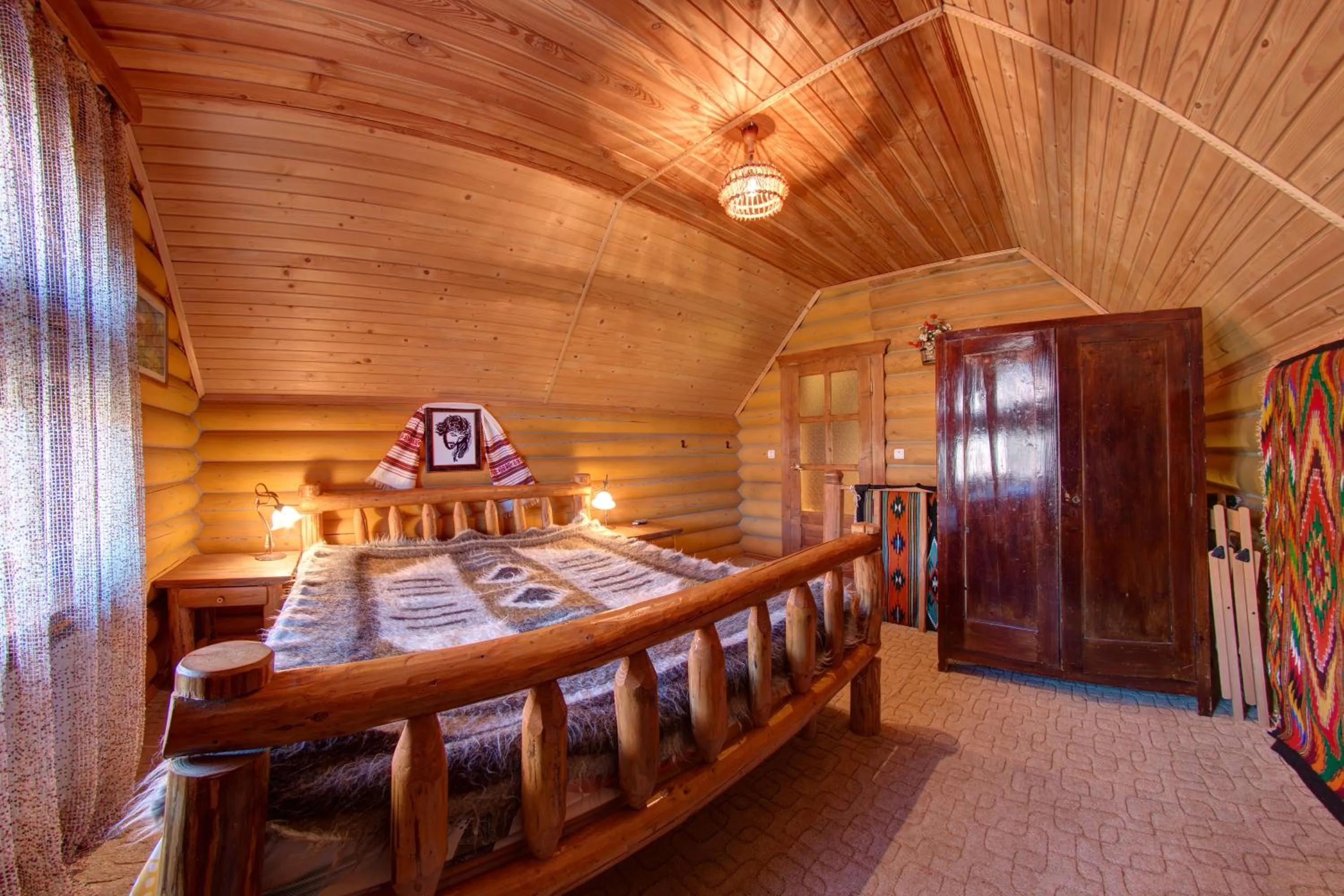 Bedroom, Bed in Hotel Gutsulia